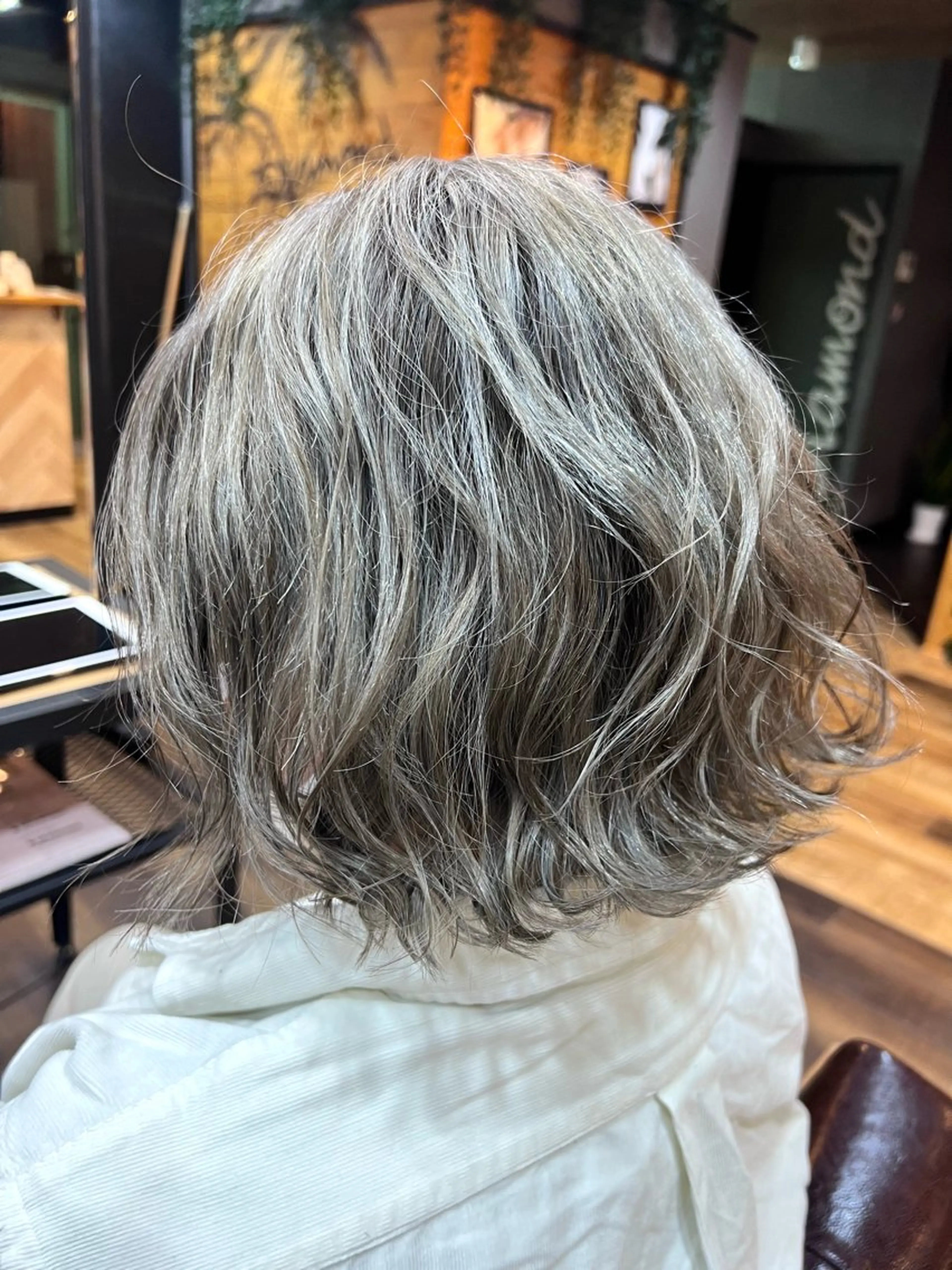 ミディアム カラー カラー専門美容師🌈 阿部彩香のヘアスタイル