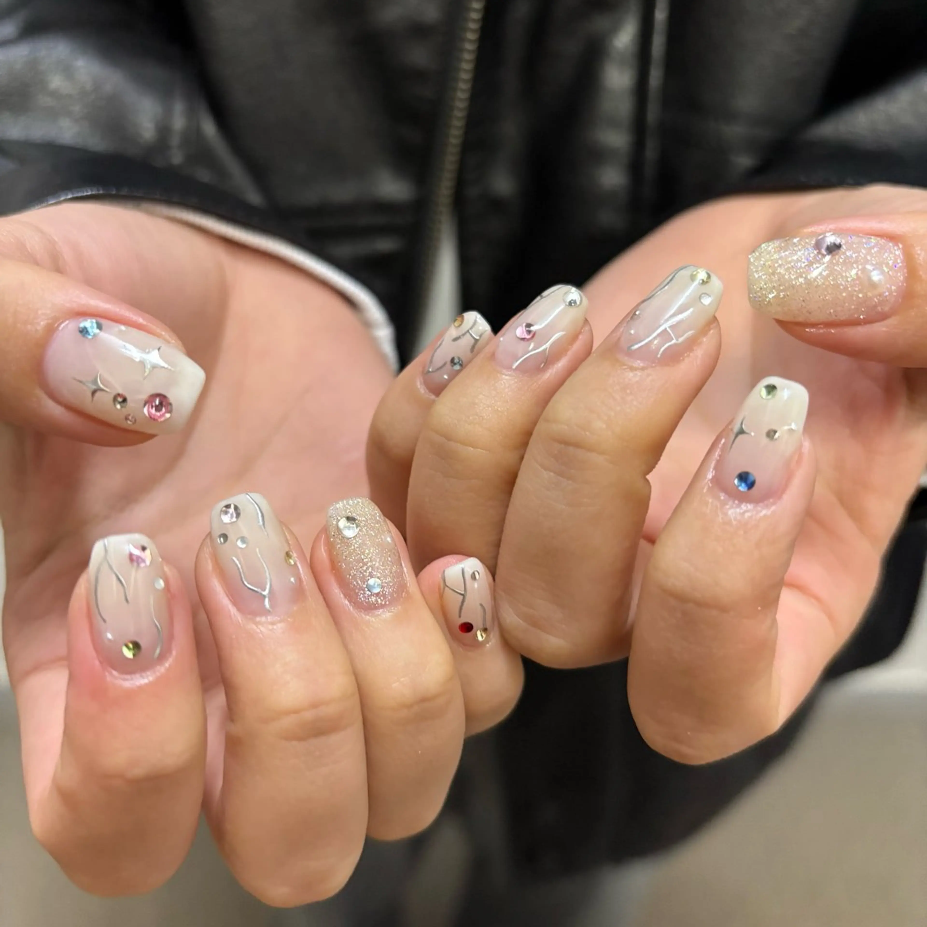 ネイル ハンドネイル カメレオン京橋🌻 草葉由佳のネイルデザイン