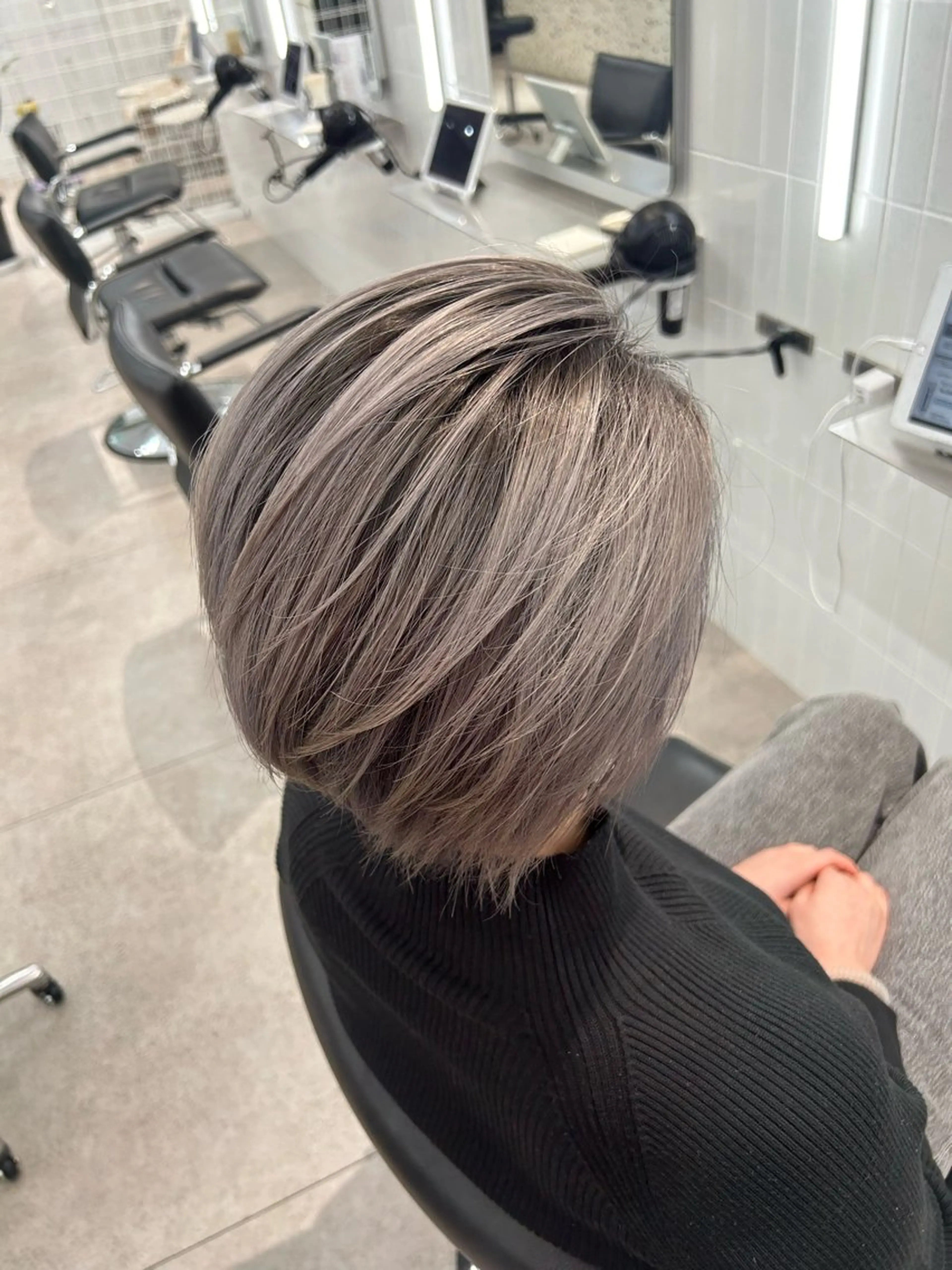 ショート カラー onyx所属・表参道/ハイライト・ バレイヤージュのヘアスタイル