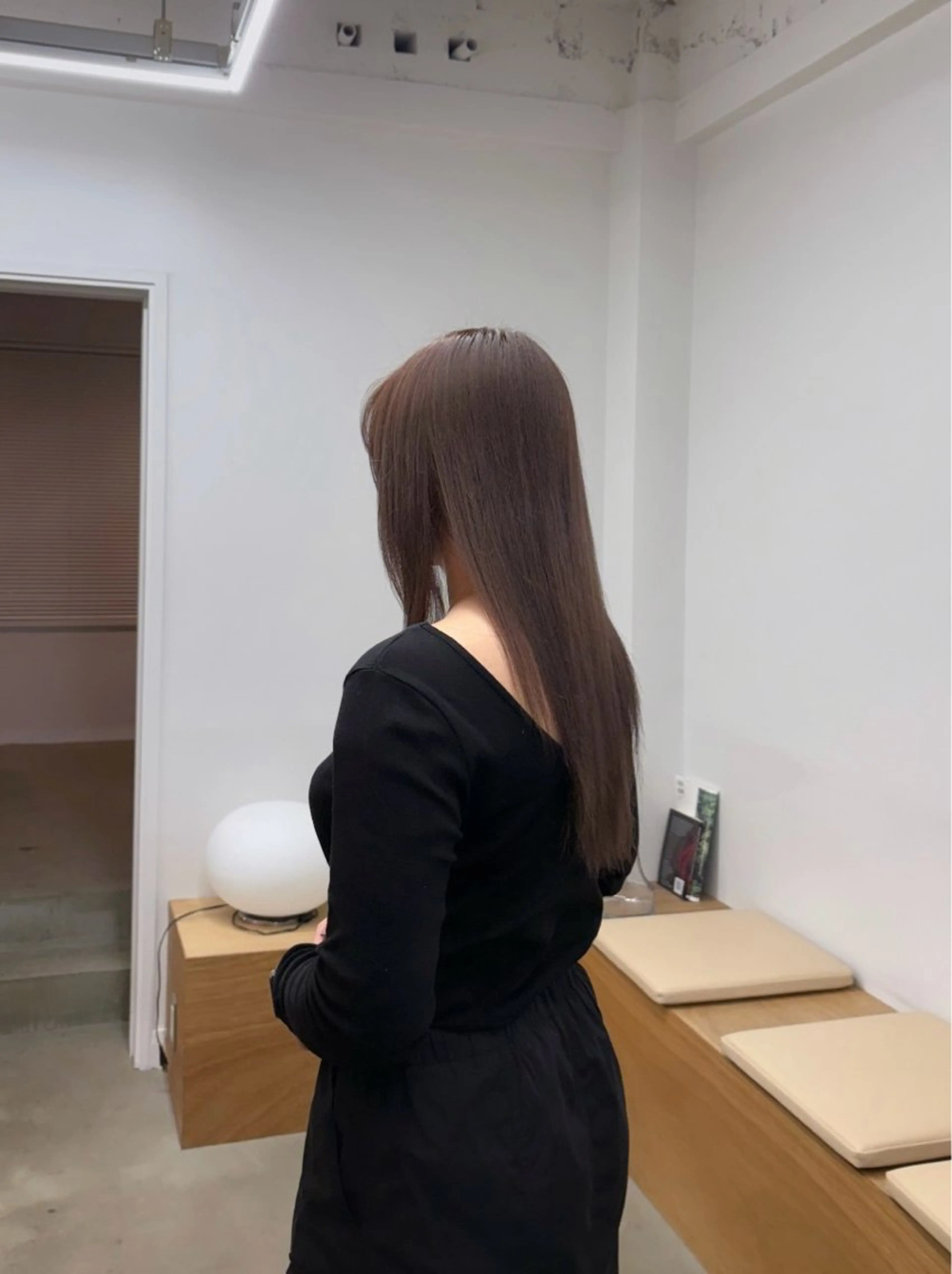 カラー 吉野 新菜のヘアスタイル