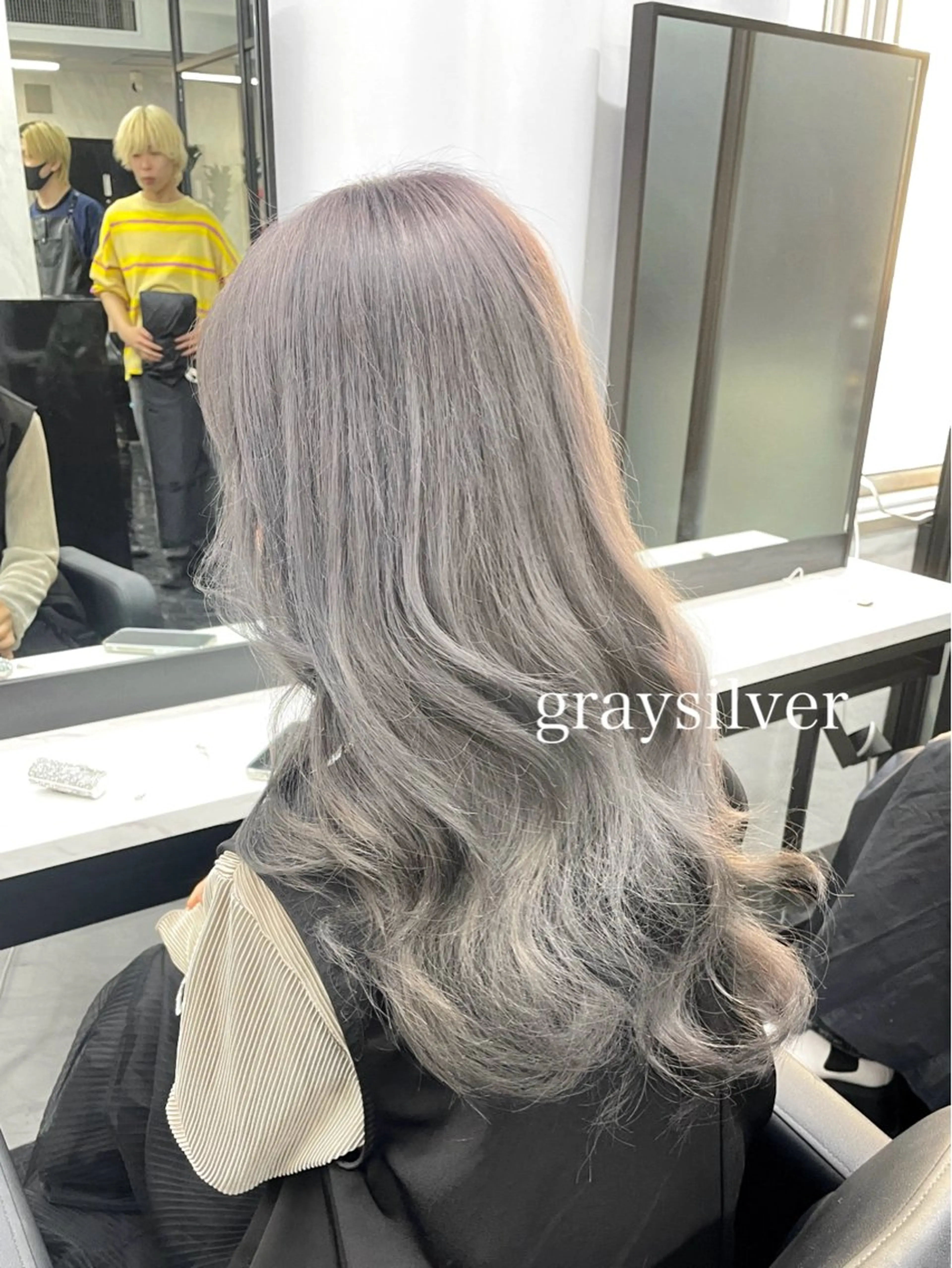 セミロング カラー ヘアカラー トリートメント エクステ🩵ブリーチ 韓国ヘア🩵KAEのヘアスタイル