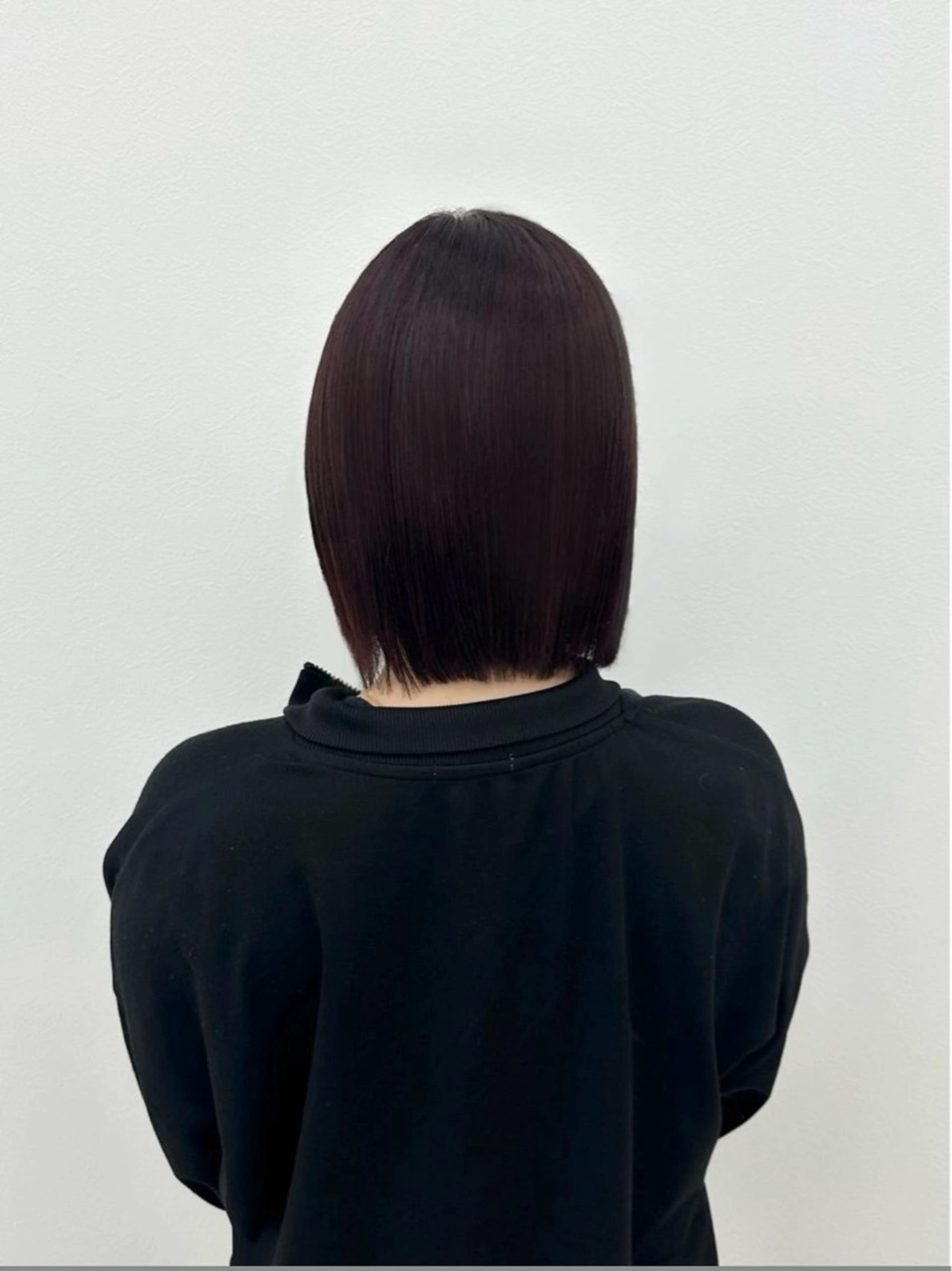 ミディアム カラー 相田 絢音のヘアスタイル