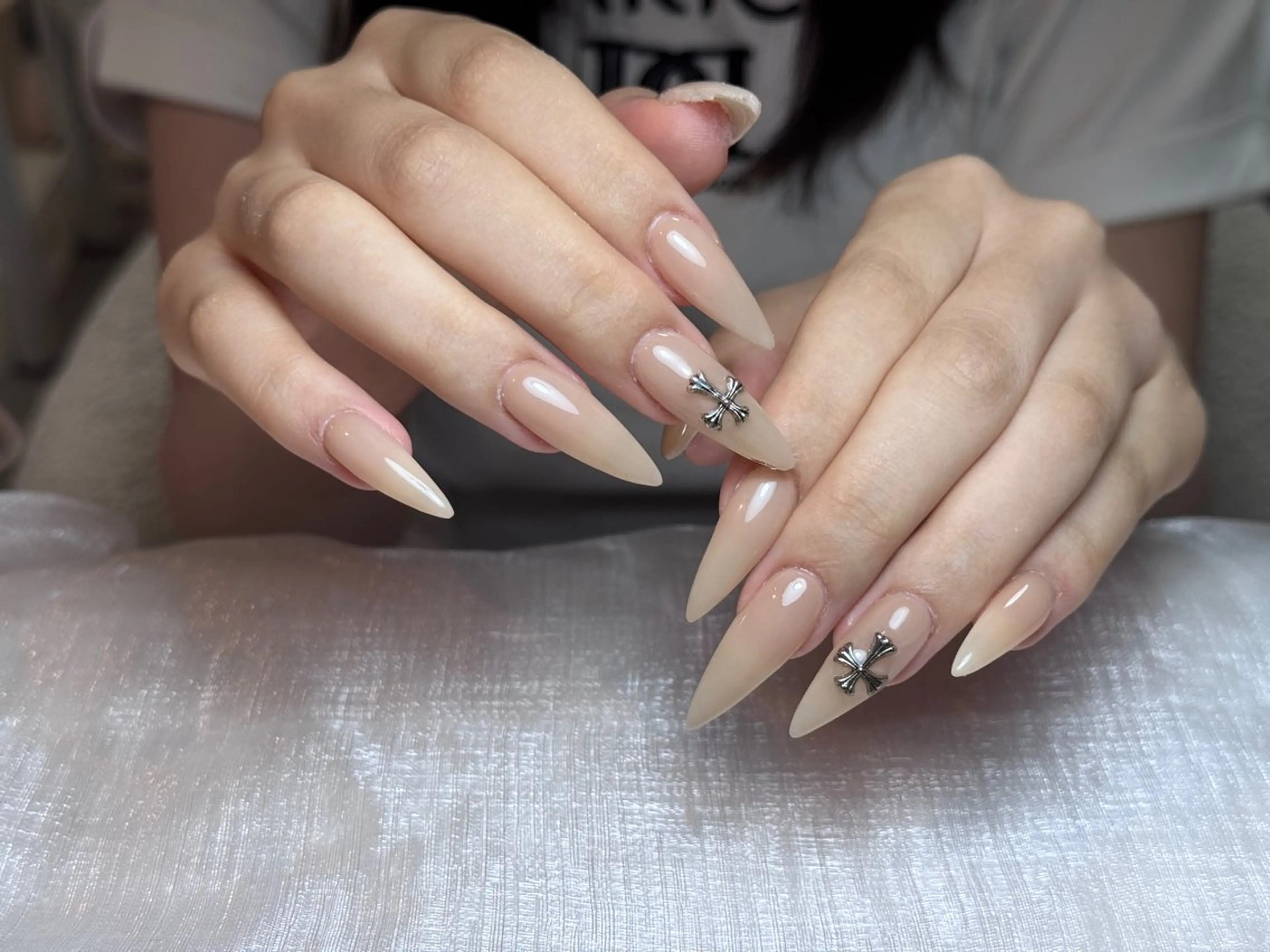 ネイル アートネイル 成人式 ジェルネイル ニュアンスネイル 夏ネイル ハンドネイル Jenn Nail_ ヘビのネイルデザイン