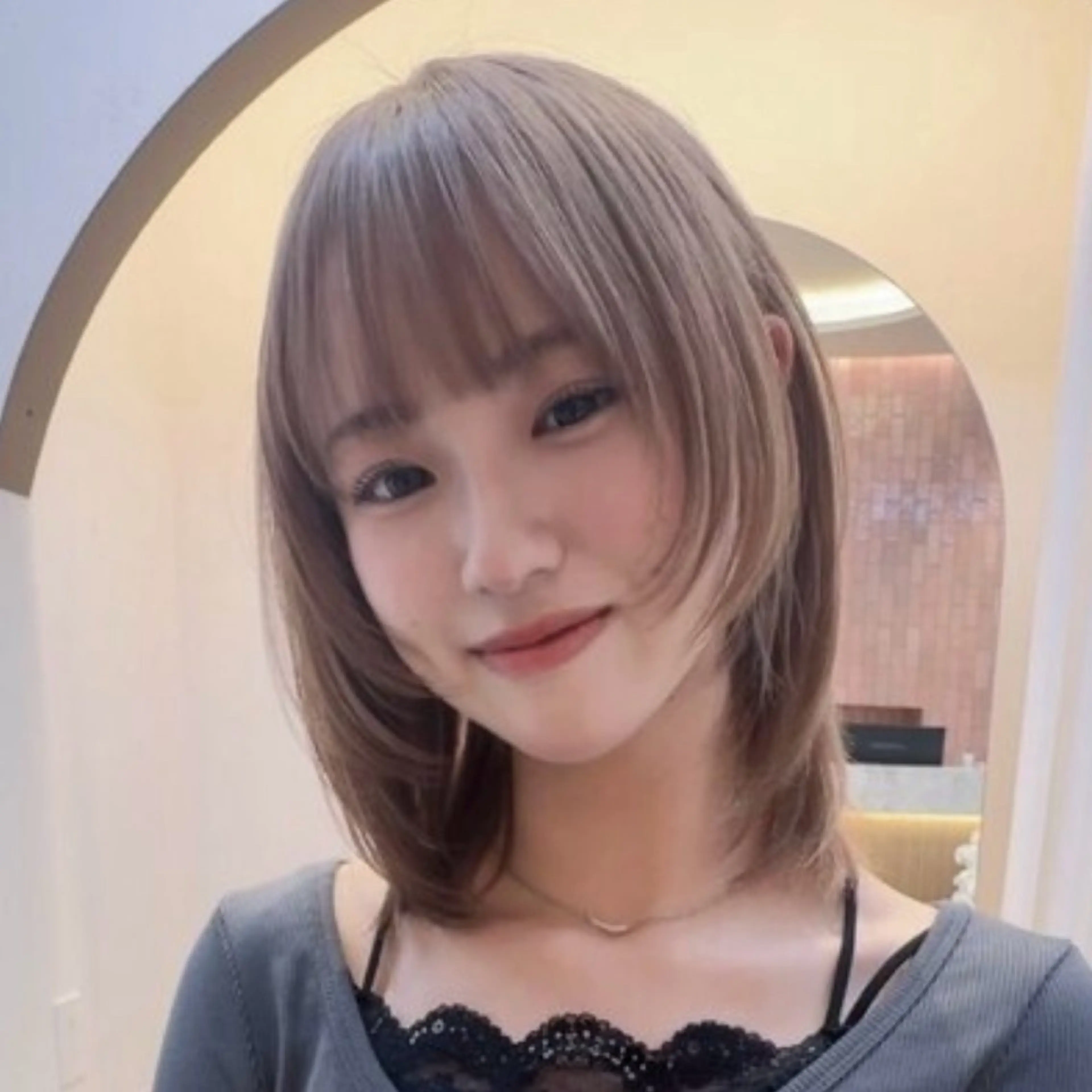 ミディアム ハイトーン/ボブ/ ハイライト🌱ᩚ涼介のヘアスタイル