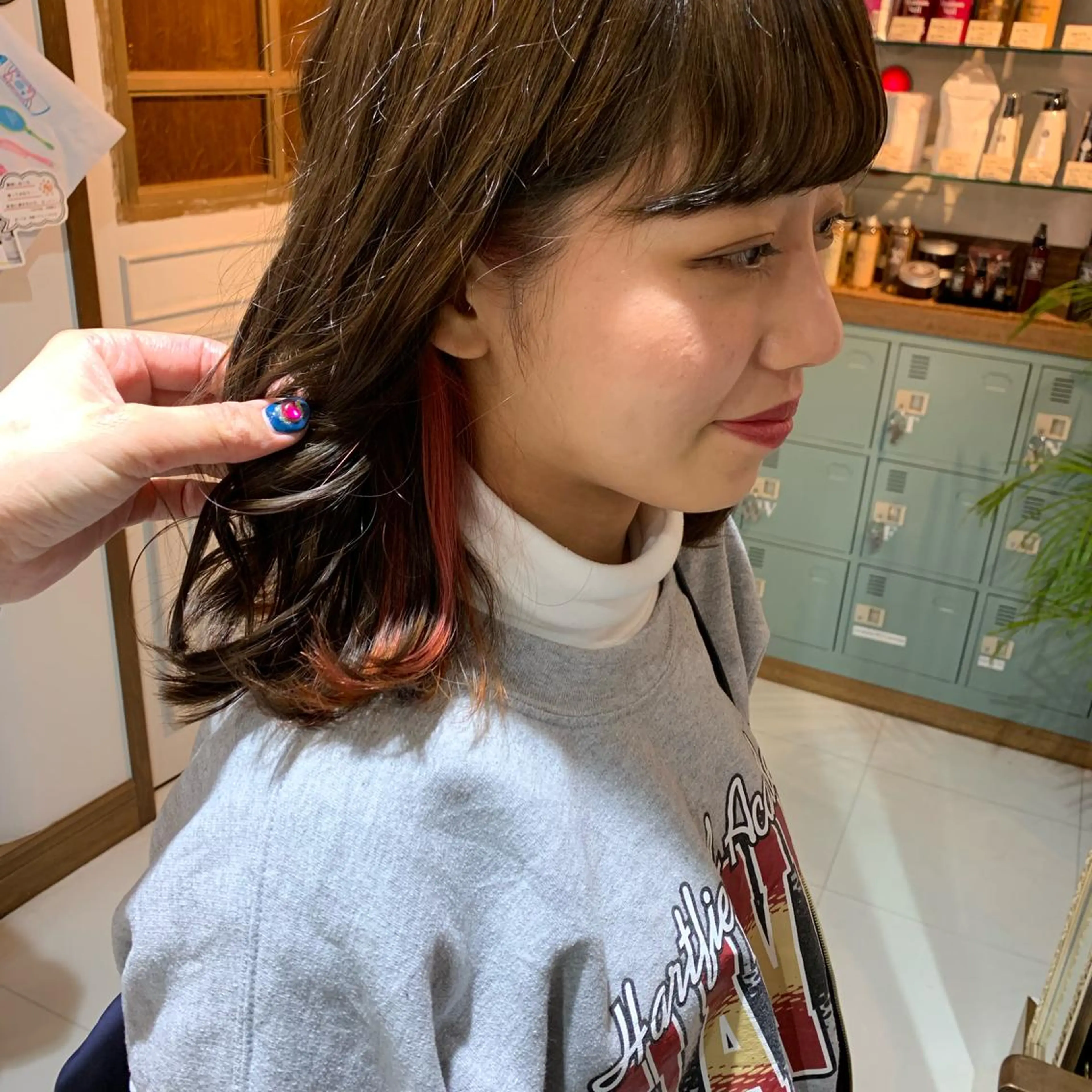 ミディアム カラー ブリーチ インナーカラー 👑満足度1000% 重村 春奈👑のヘアスタイル