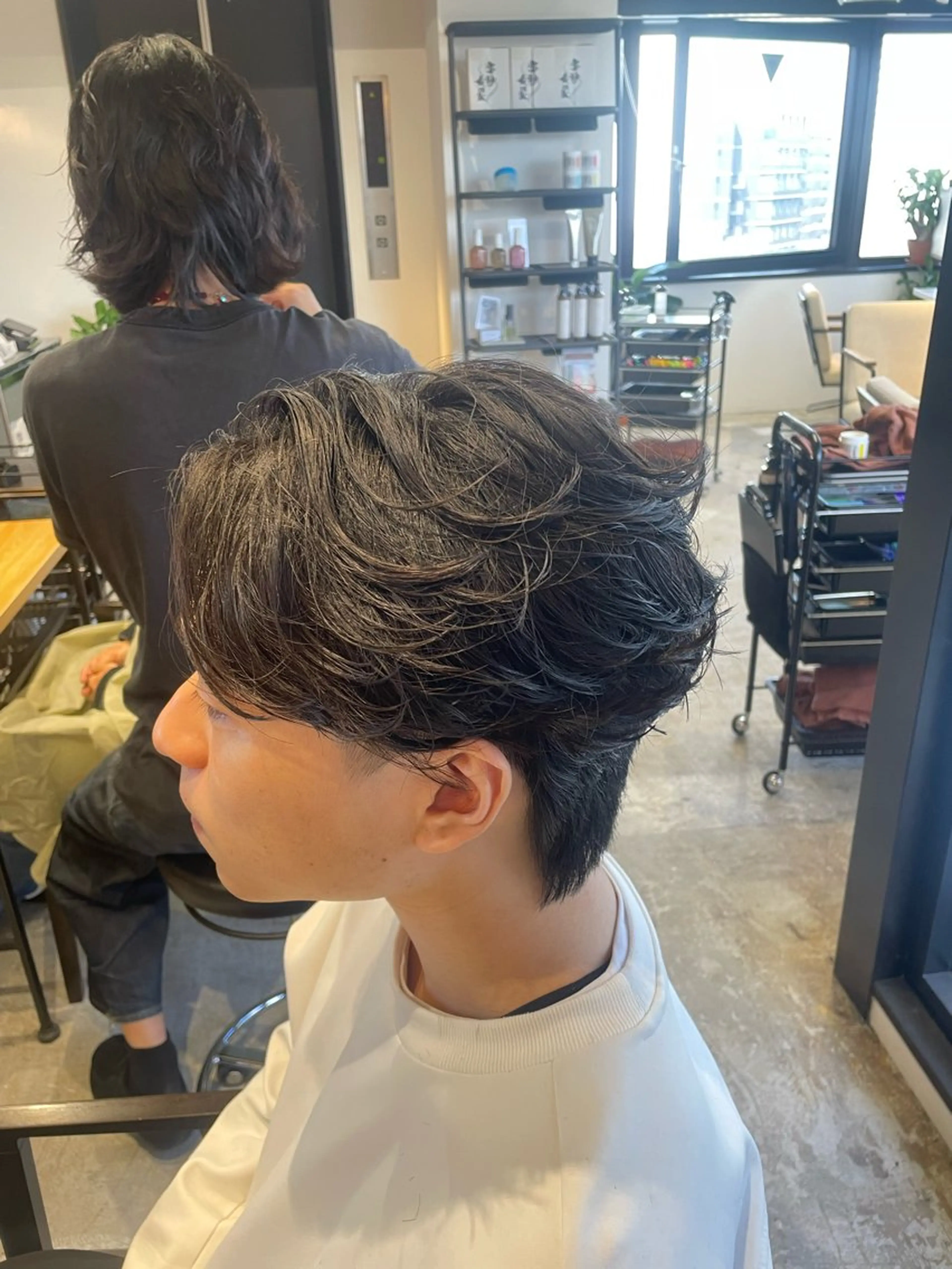 ショート 川副史晶/シャドウ 波巻き/メンズパーマのヘアスタイル