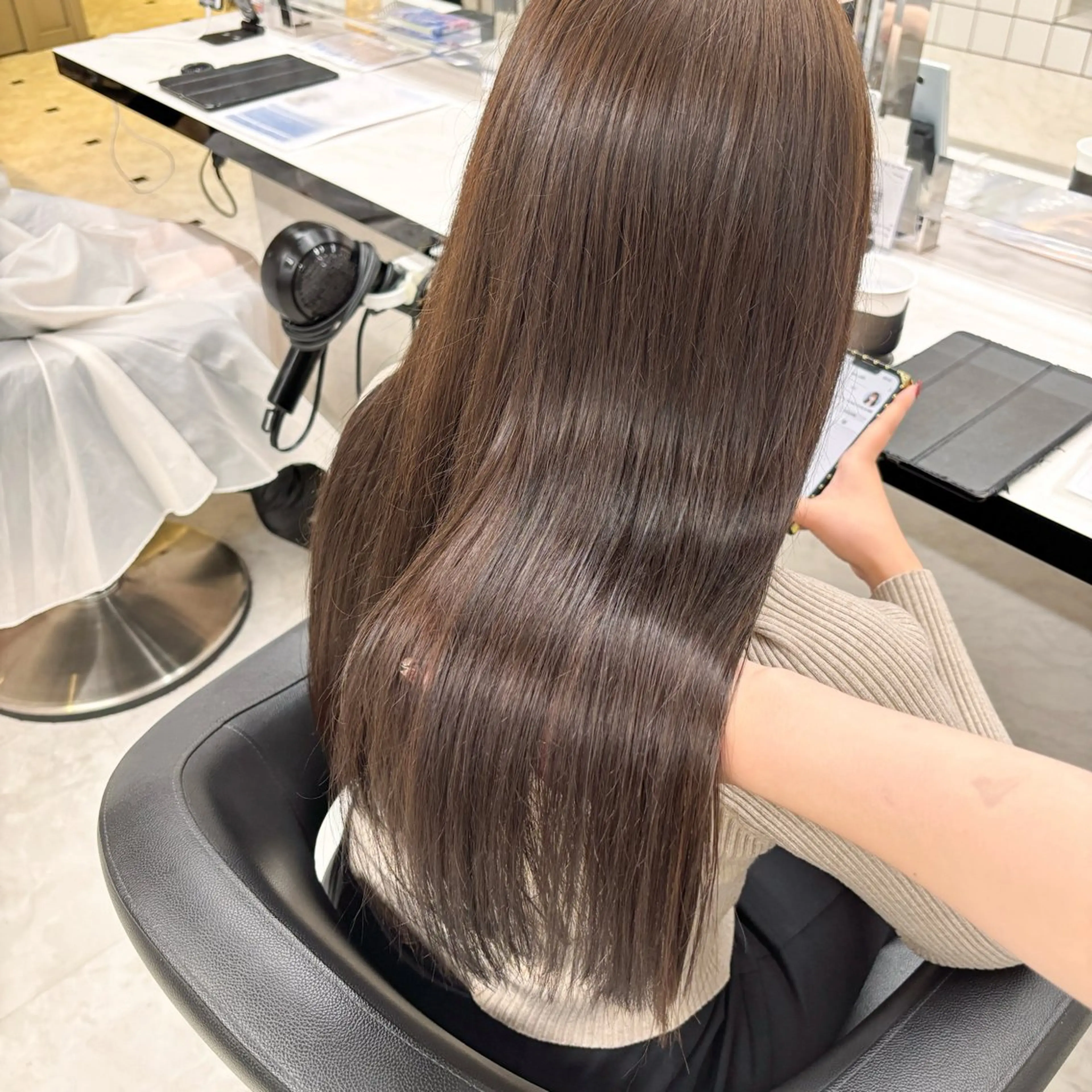 ロング カラー 透明感カラー ダブルカラー 💙ハイトーン韓国風 色白ヘア💙manaのヘアスタイル
