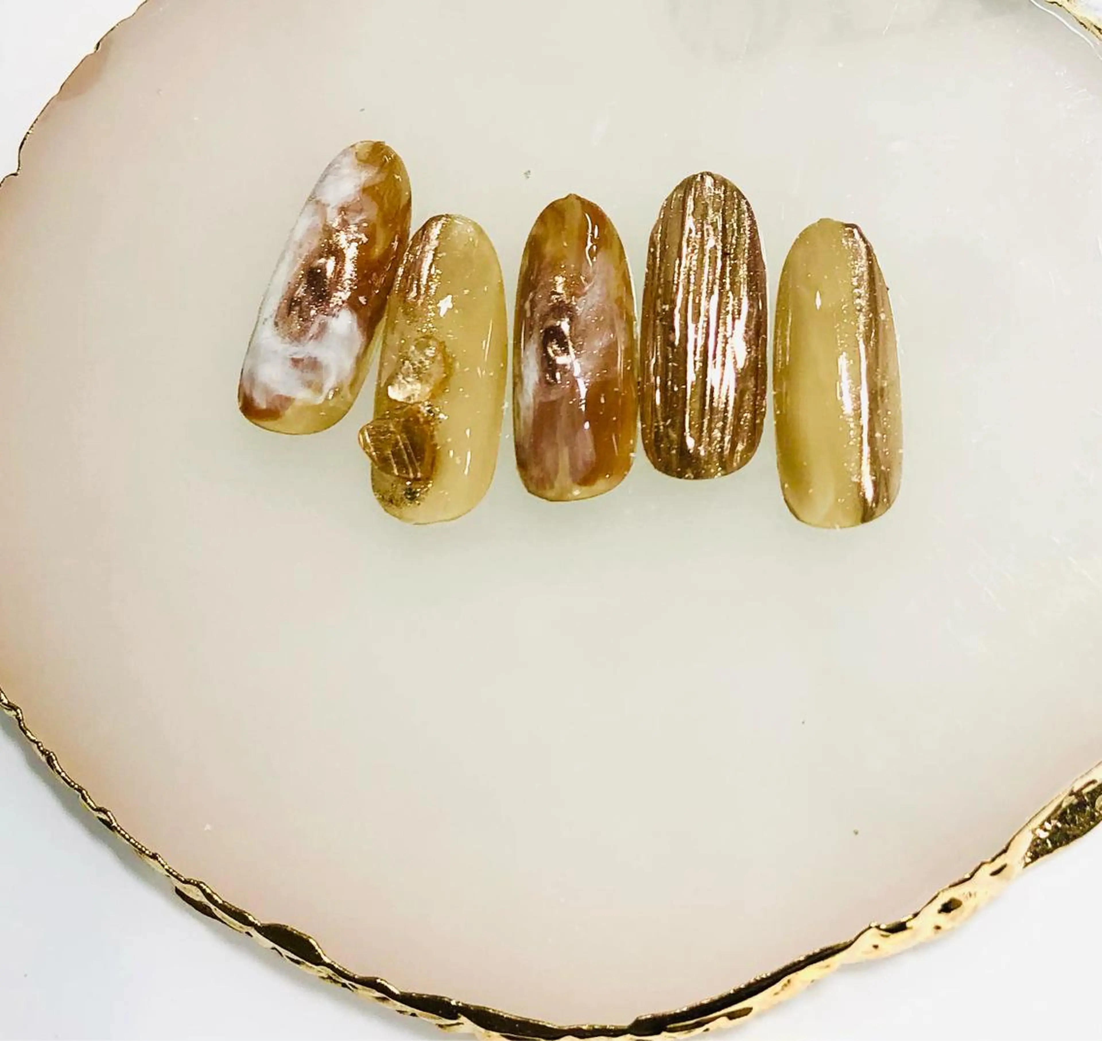 ネイル ニュアンスネイル H3(エイチスリー)所属・H3 hitoのネイルデザイン