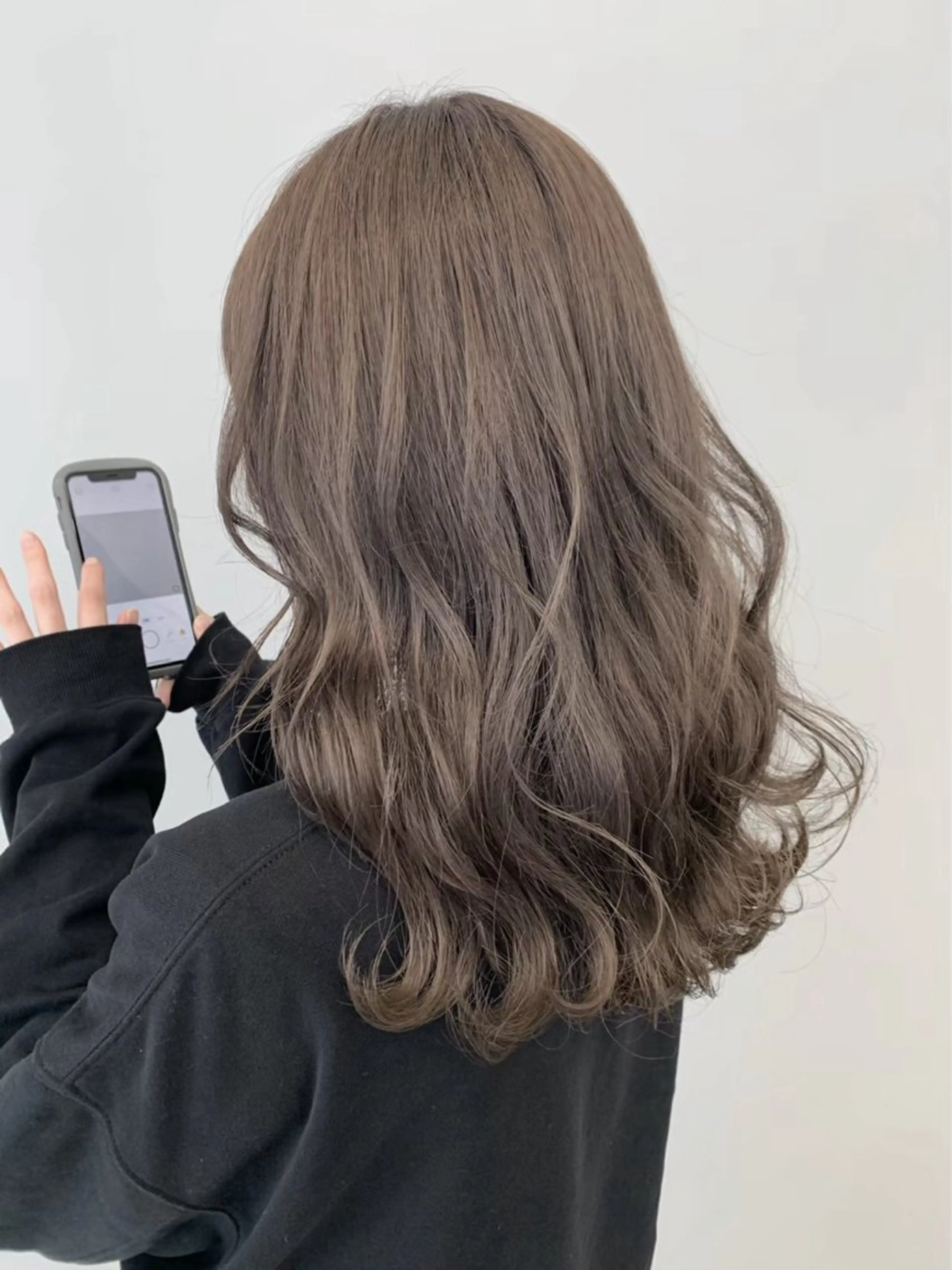 ロング ヘアカラー hair&beauty the B所属・尾崎 虹美のヘアスタイル