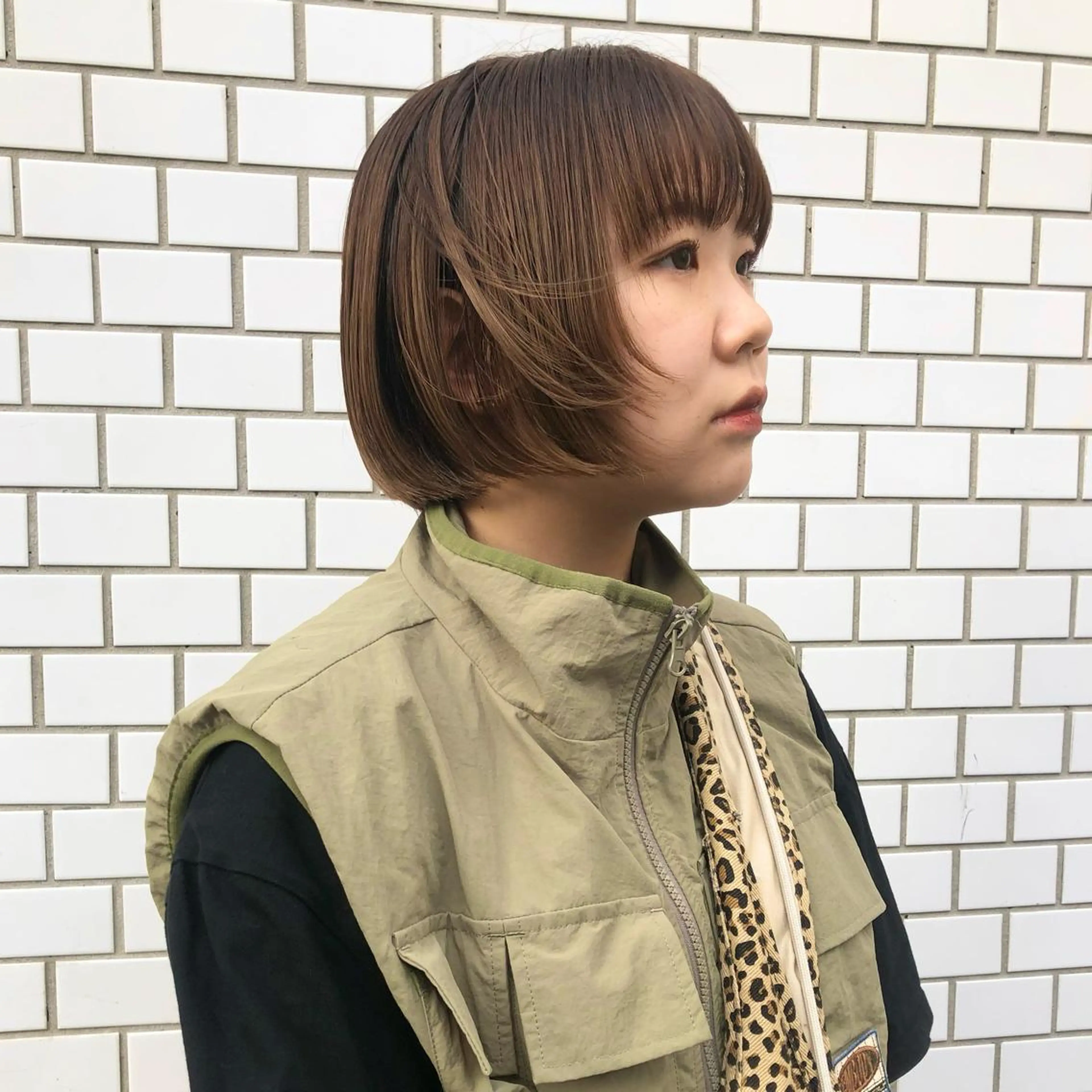 ショート カラー ボブレイヤー ブリーチ ボブ 顔まわりレイヤー レイヤーカット カット ヘアカラー トリートメント ブリーチ/Wカラー パーマ/似合せカットのヘアスタイル