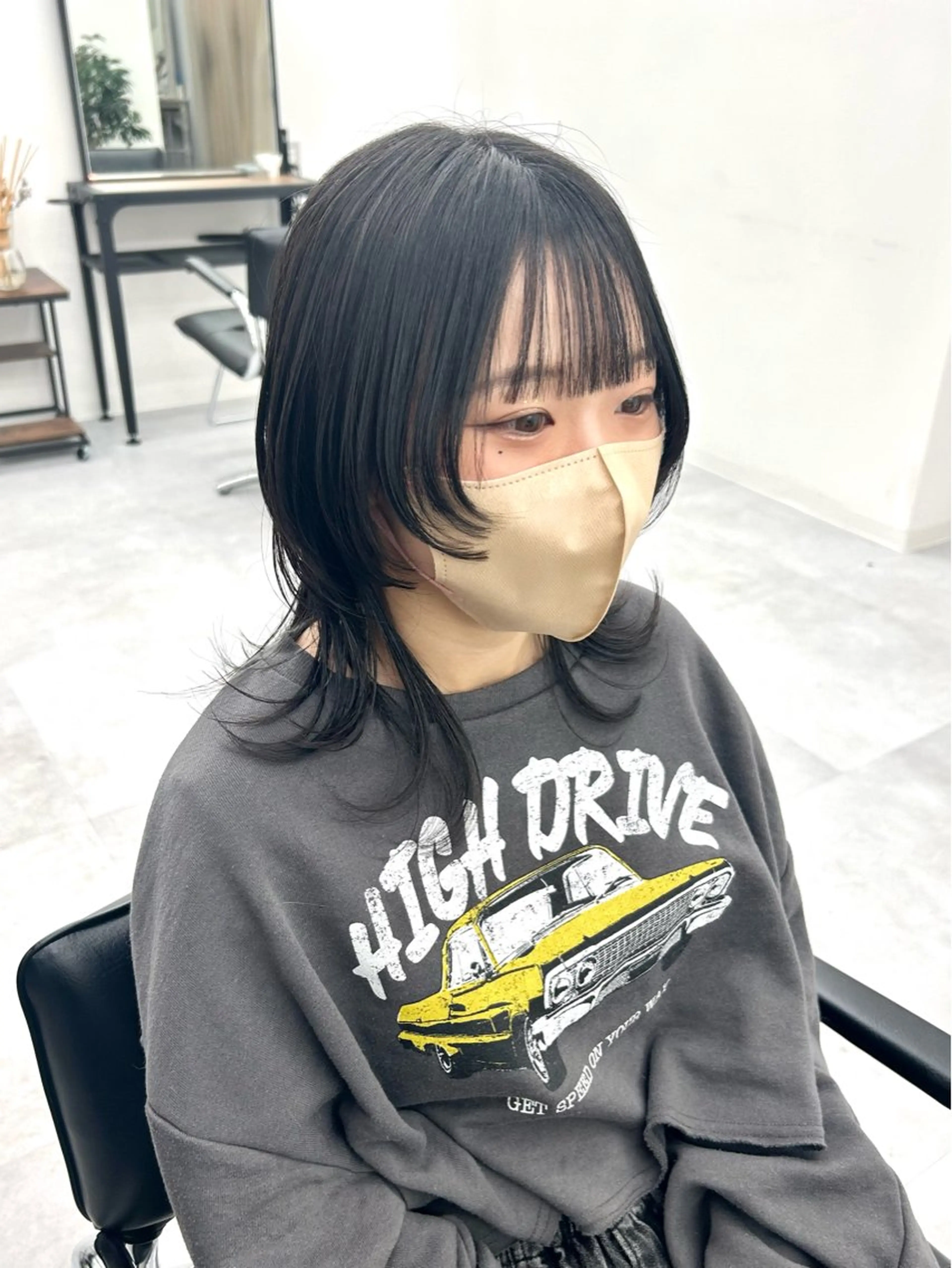 ミディアム ウルフカット カット ヘアカラー トリートメント レイヤーカット韓国 暖色⭐︎KANAKOのヘアスタイル