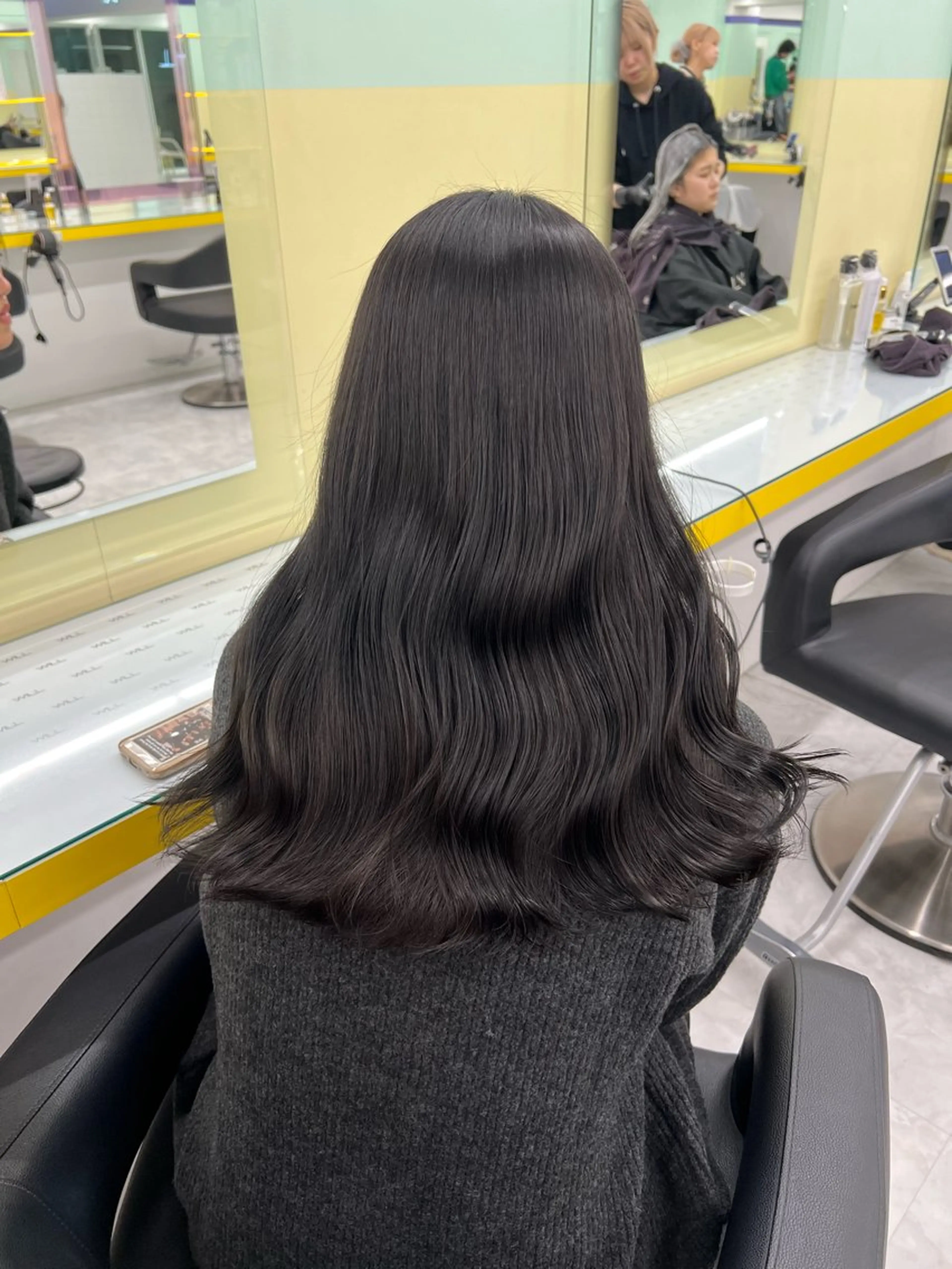 セミロング ヘアカラー トリートメント ヘッドスパ ヘアセット 💍レイヤーカット 艶髪💍亘紘輝のヘアスタイル