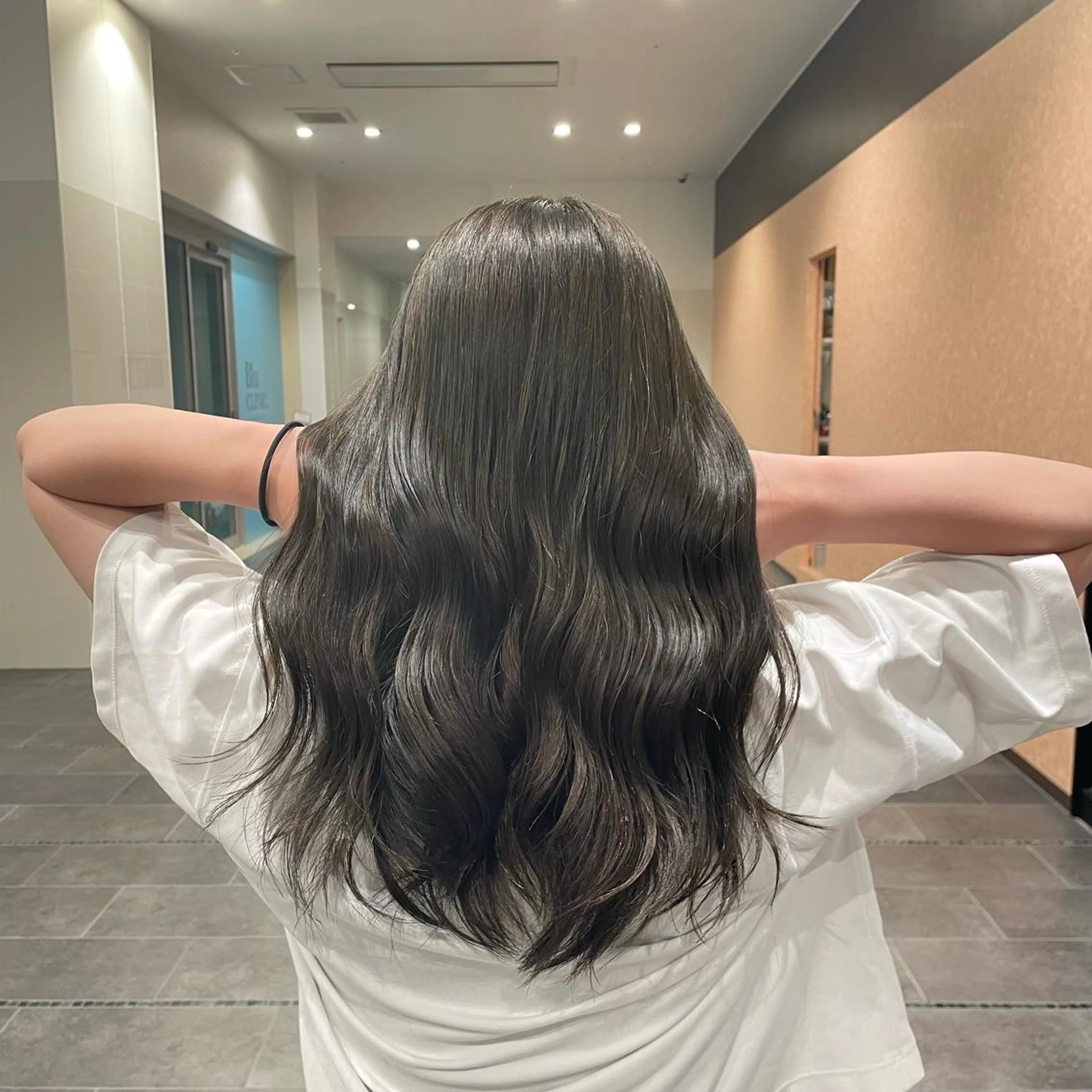 セミロング カラー ヘアアレンジ ブリーチ グレージュ ブリーチなしカラー La Blessグランサロン梅田店所属・梅田美容室/ブリーチ なし/レイヤーカットのヘアスタイル