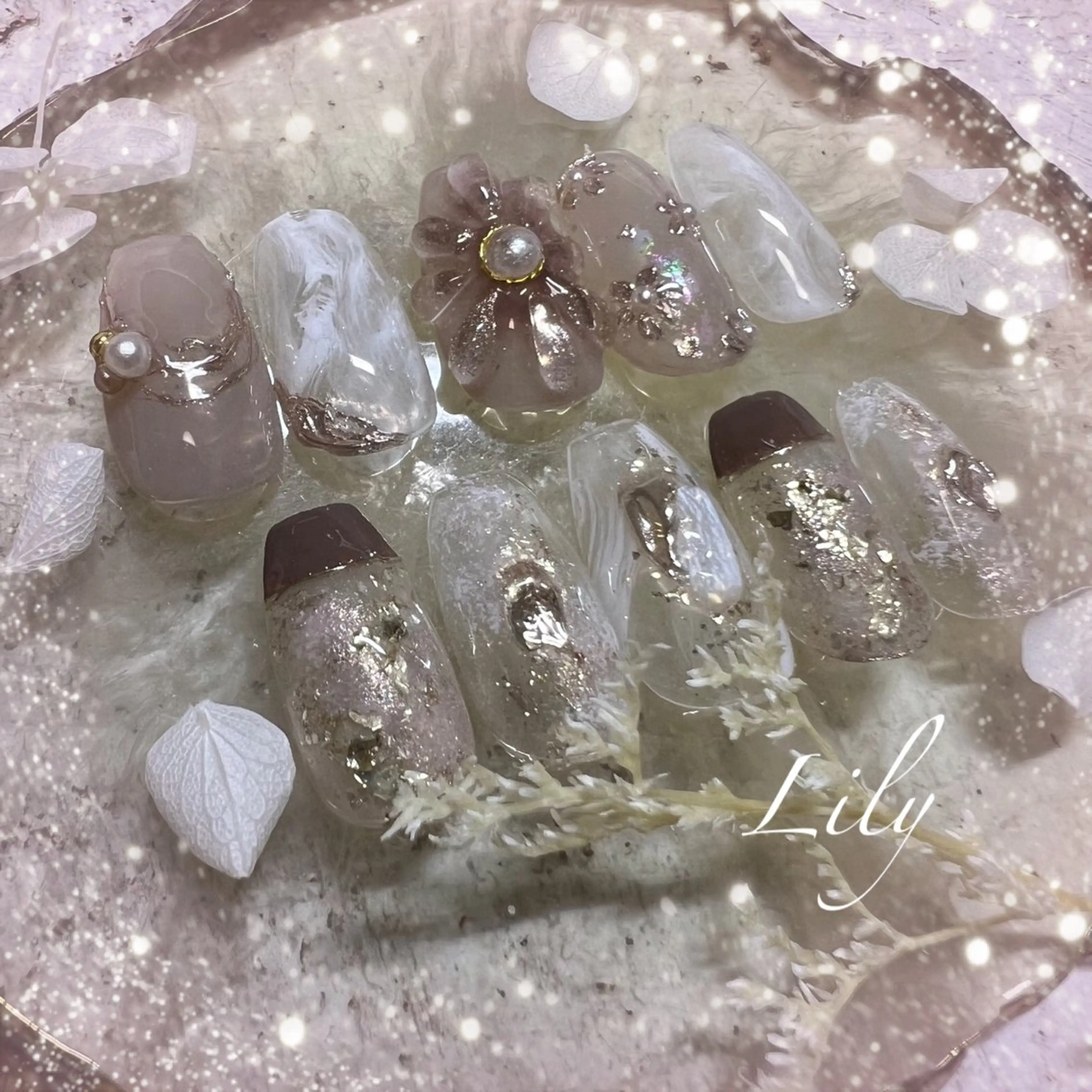 ネイル ゴージャス Nailsalon Lilyのネイルデザイン