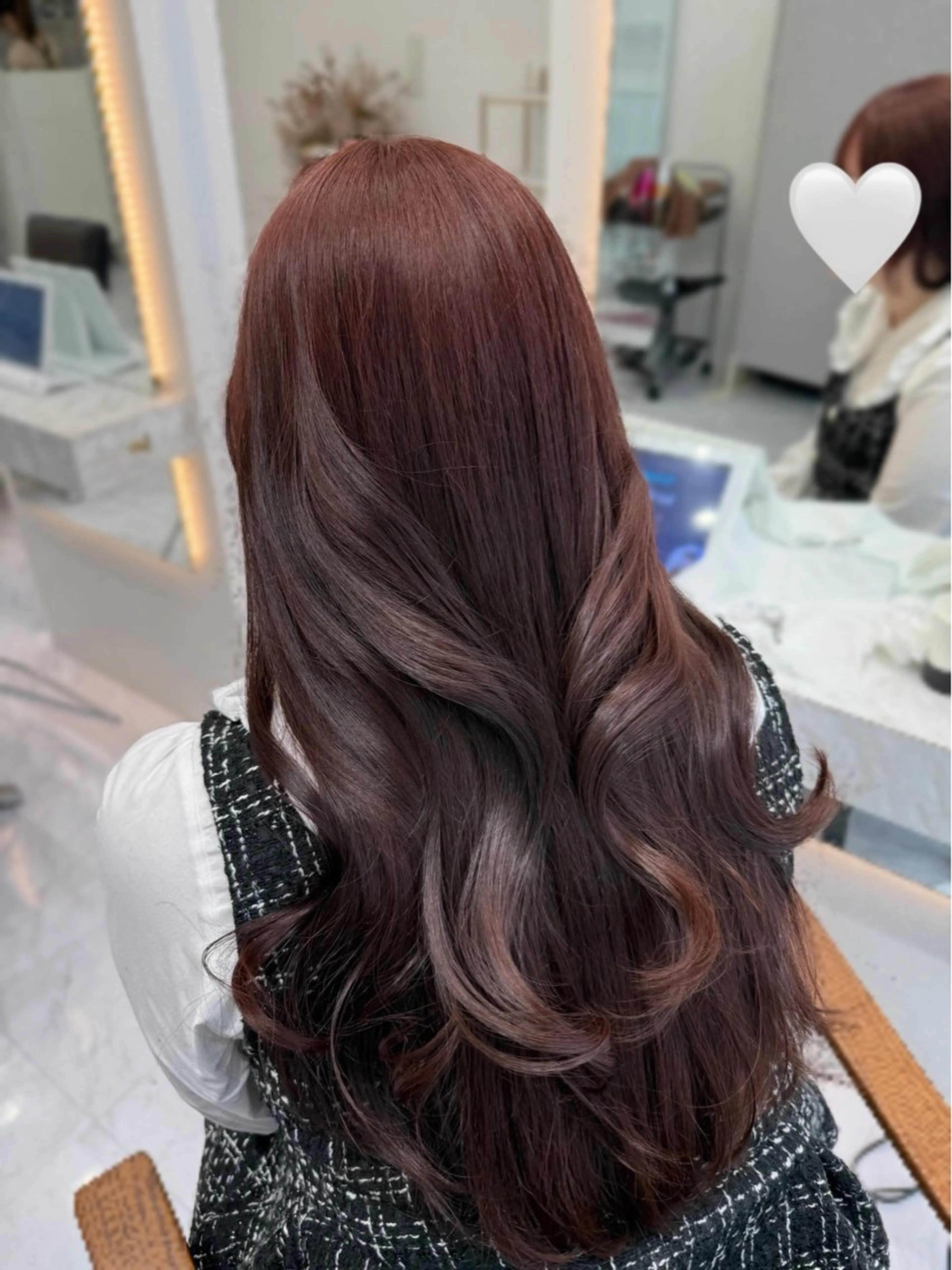 ロング はやしだ あおいのヘアスタイル
