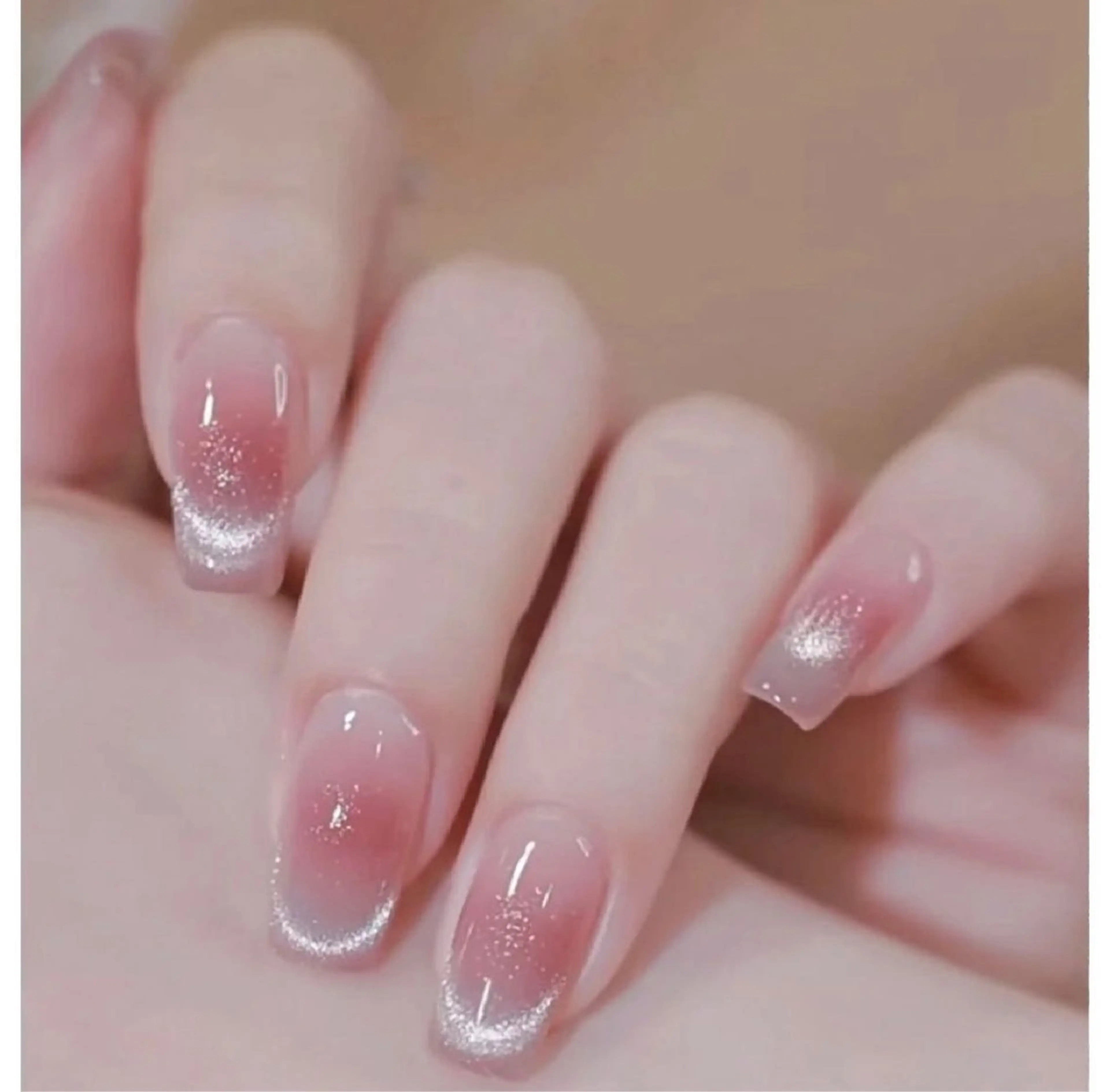 ミディアム Dione Nail 長さだし モデル募集のネイルデザイン