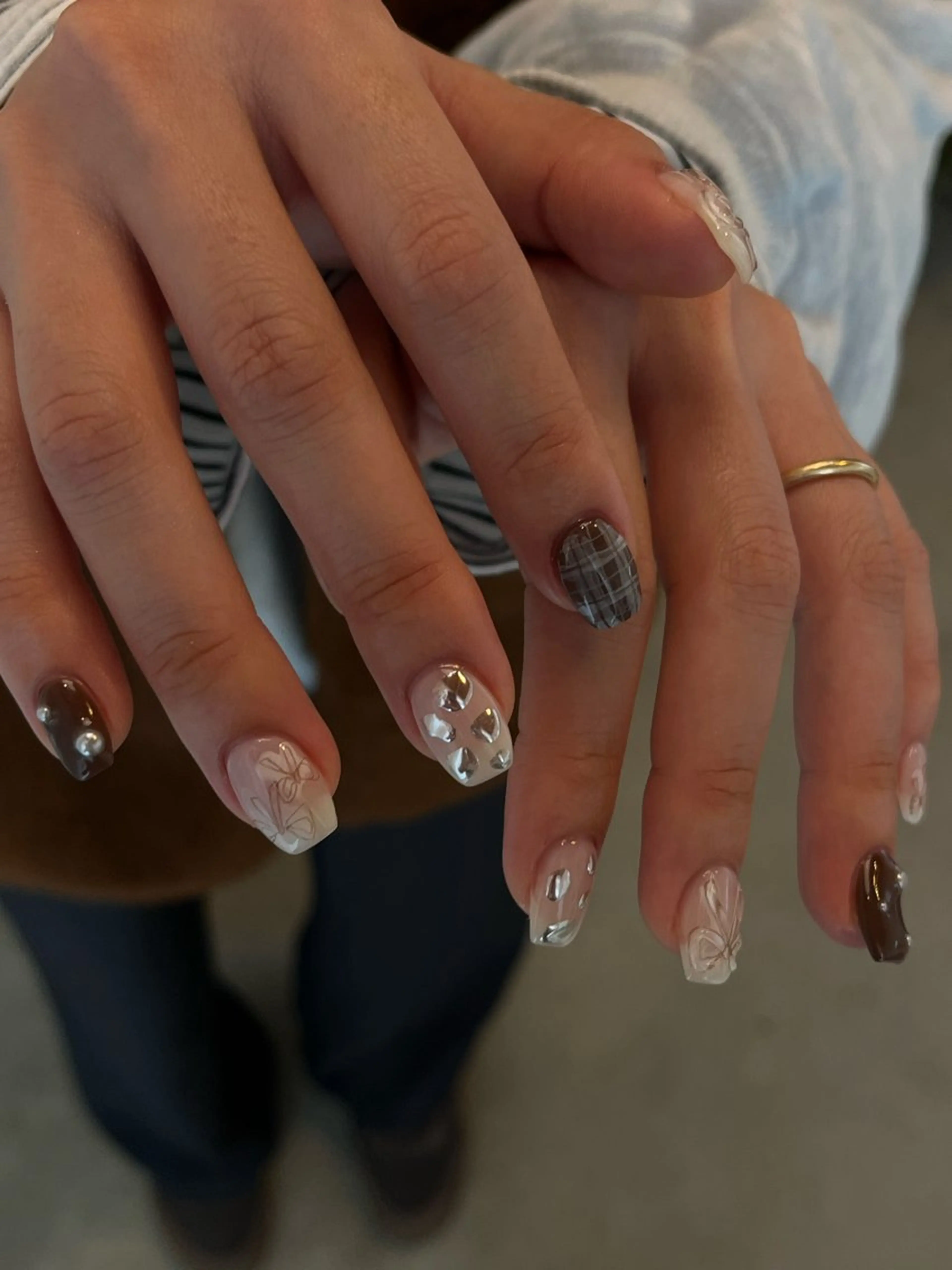 ネイル ハンドネイル aiu  ｱｲﾕｰ ちひろのネイルデザイン