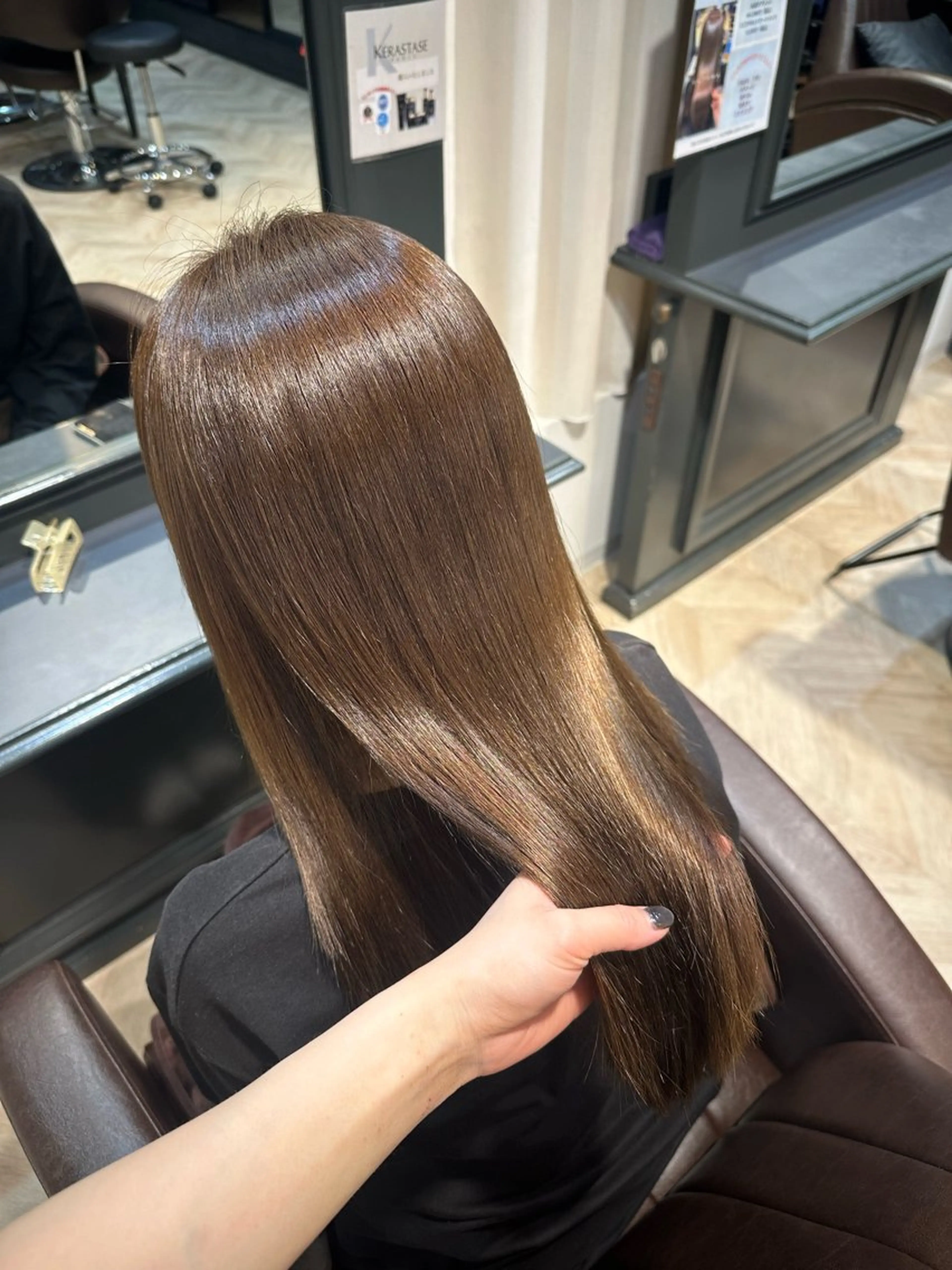 ロング 縮毛矯正 トリートメント 縮毛矯正／透明感カラ ー／西梅田/川上京香のヘアスタイル