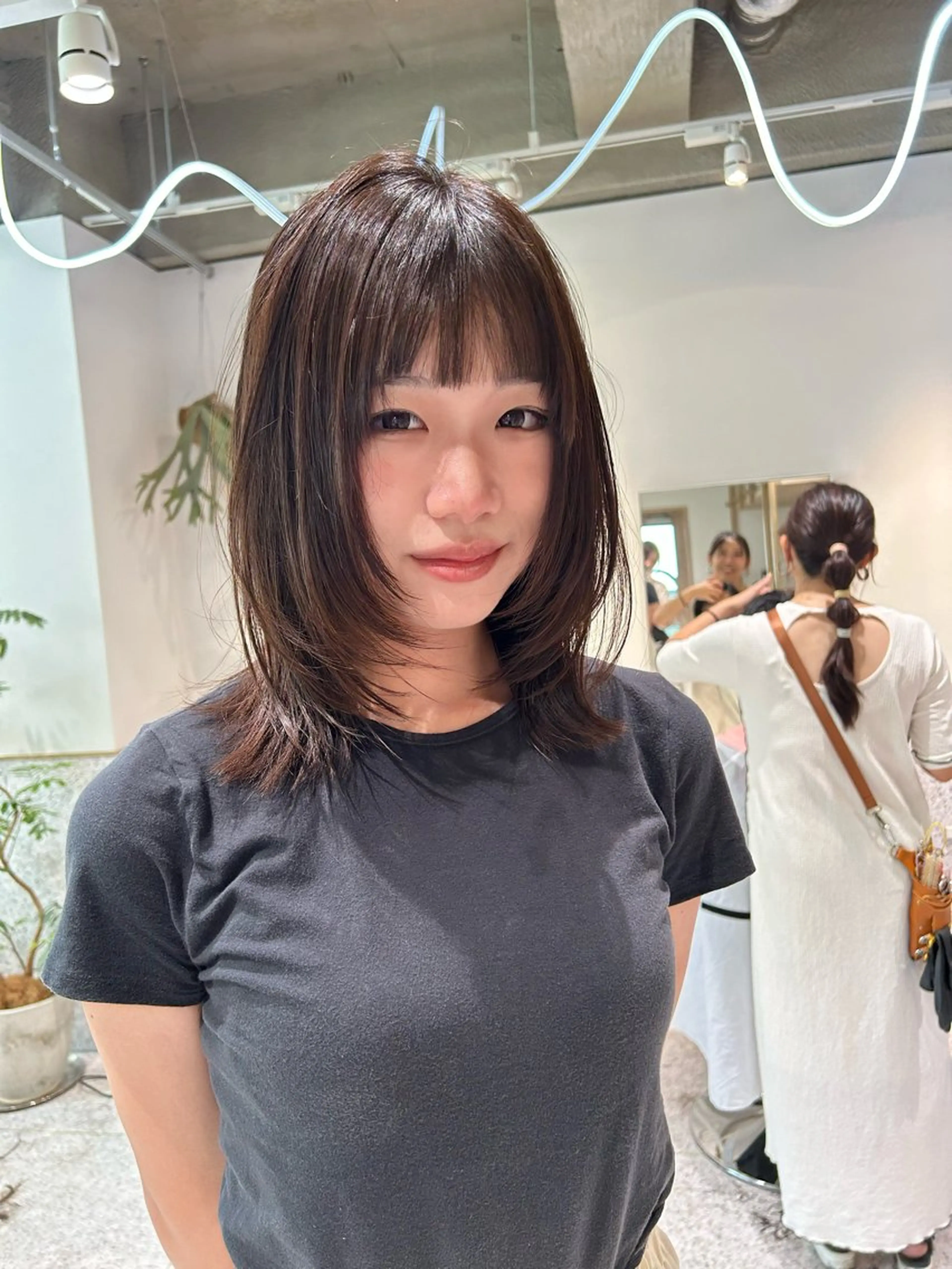 セミロング カラー ヘアアレンジ カット トレンドlayer cut💐mihoのヘアスタイル