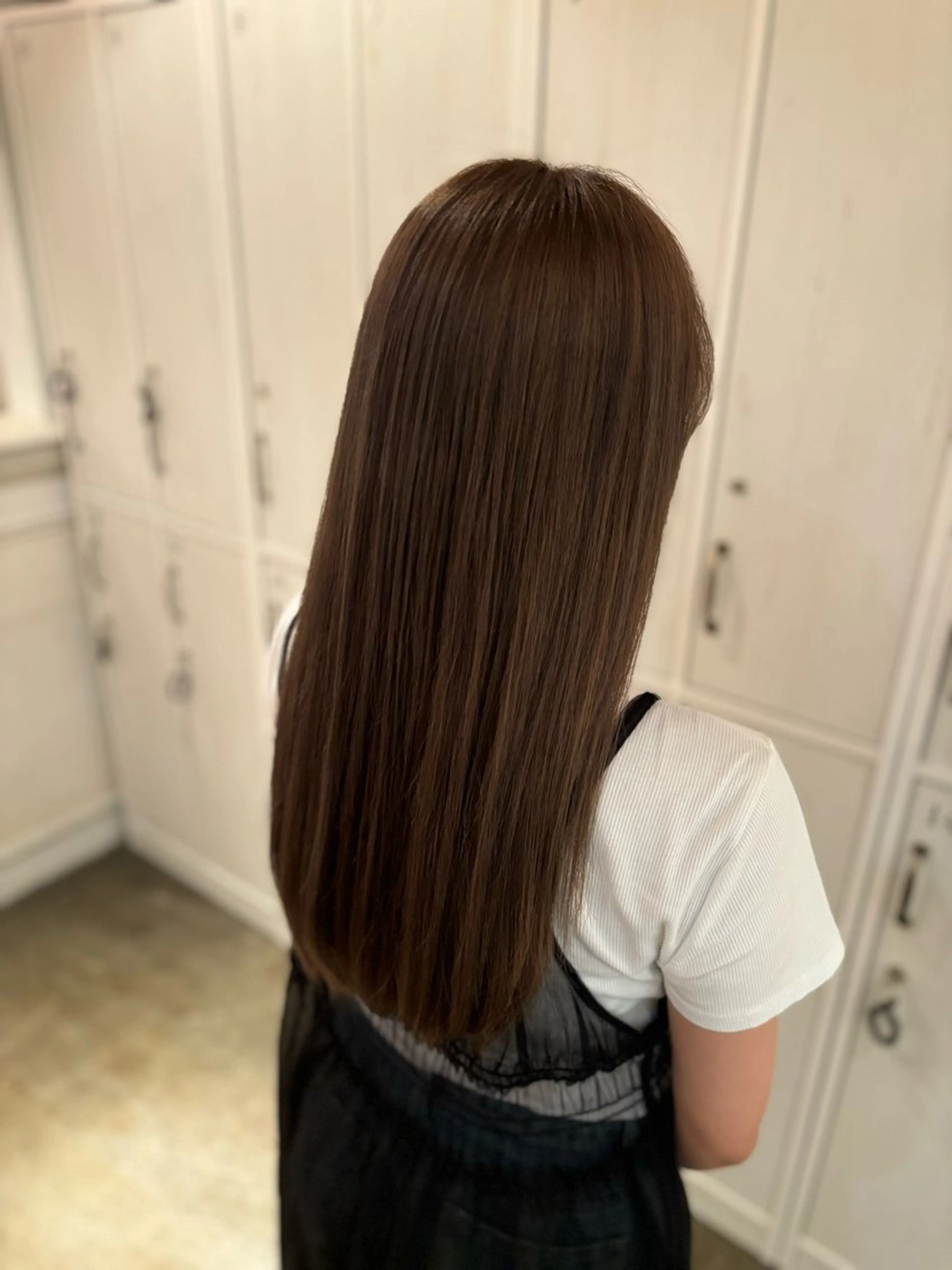 ロング カラー ブリーチ グレージュ ミルクティーグレージュ 髪質改善カラー ベージュ🤎YUMEのヘアスタイル