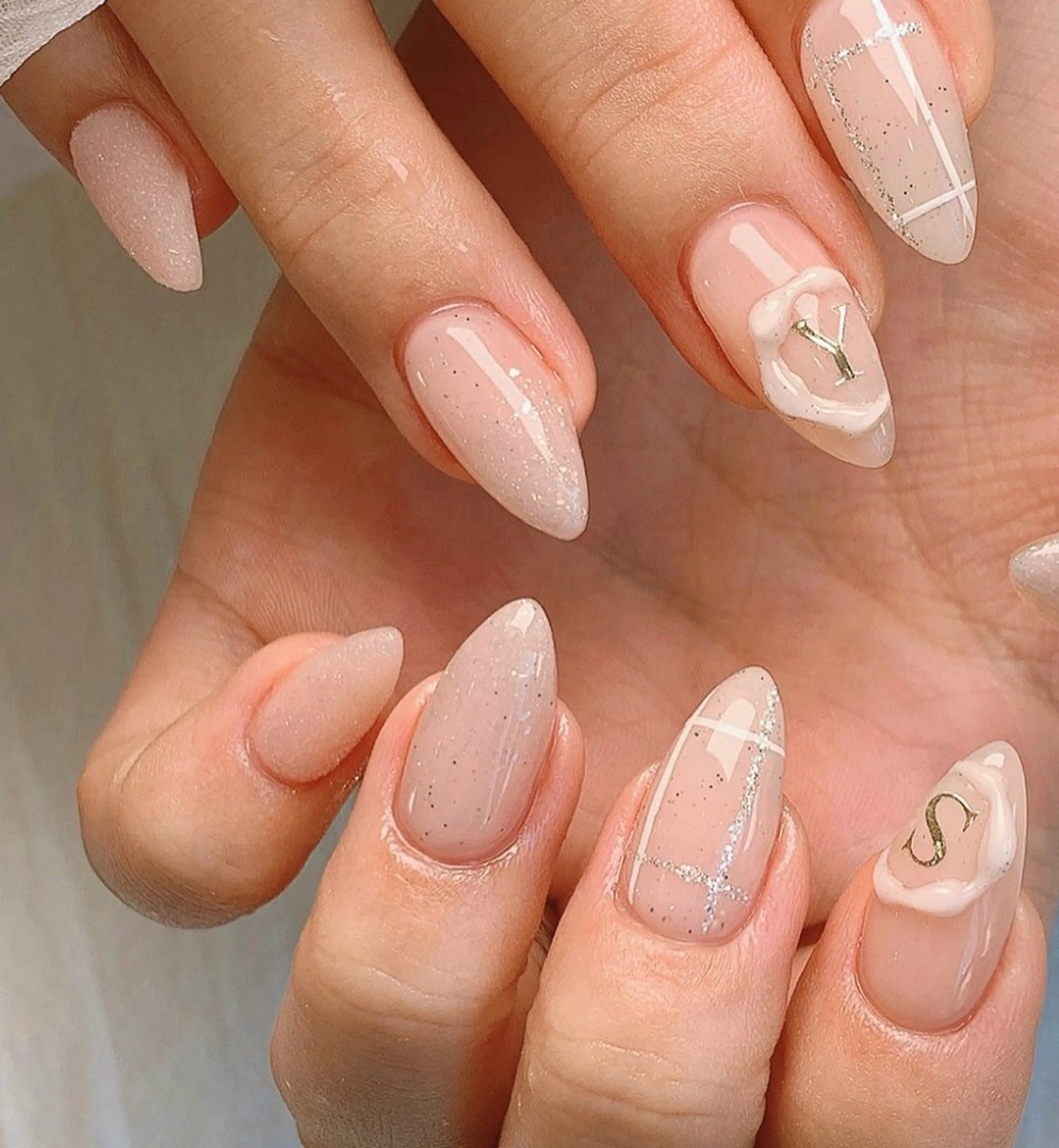 ネイル アートネイル オーロラネイル フレンチネイル ジェルネイル グラデーション ハンドネイル Ryunail所属・Ryu Nail Shinokuboのネイルデザイン