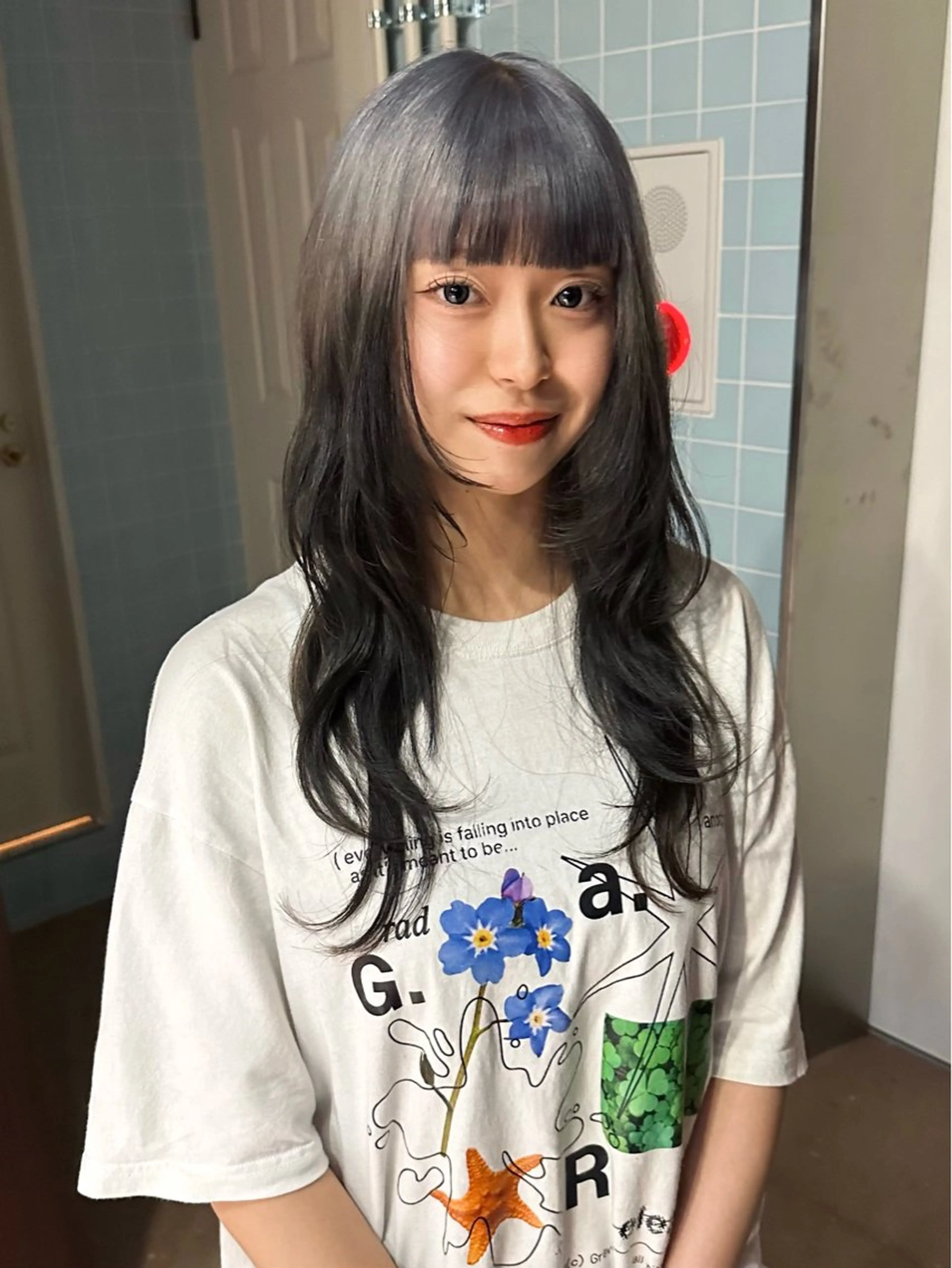 ロング カラー ブリーチ デザインカラー 顔まわりレイヤー ハッシュカット レイヤーカット カット ヘアカラー トリートメント ウルフ/レイヤー/ 渋谷🔮西村 悠大のヘアスタイル