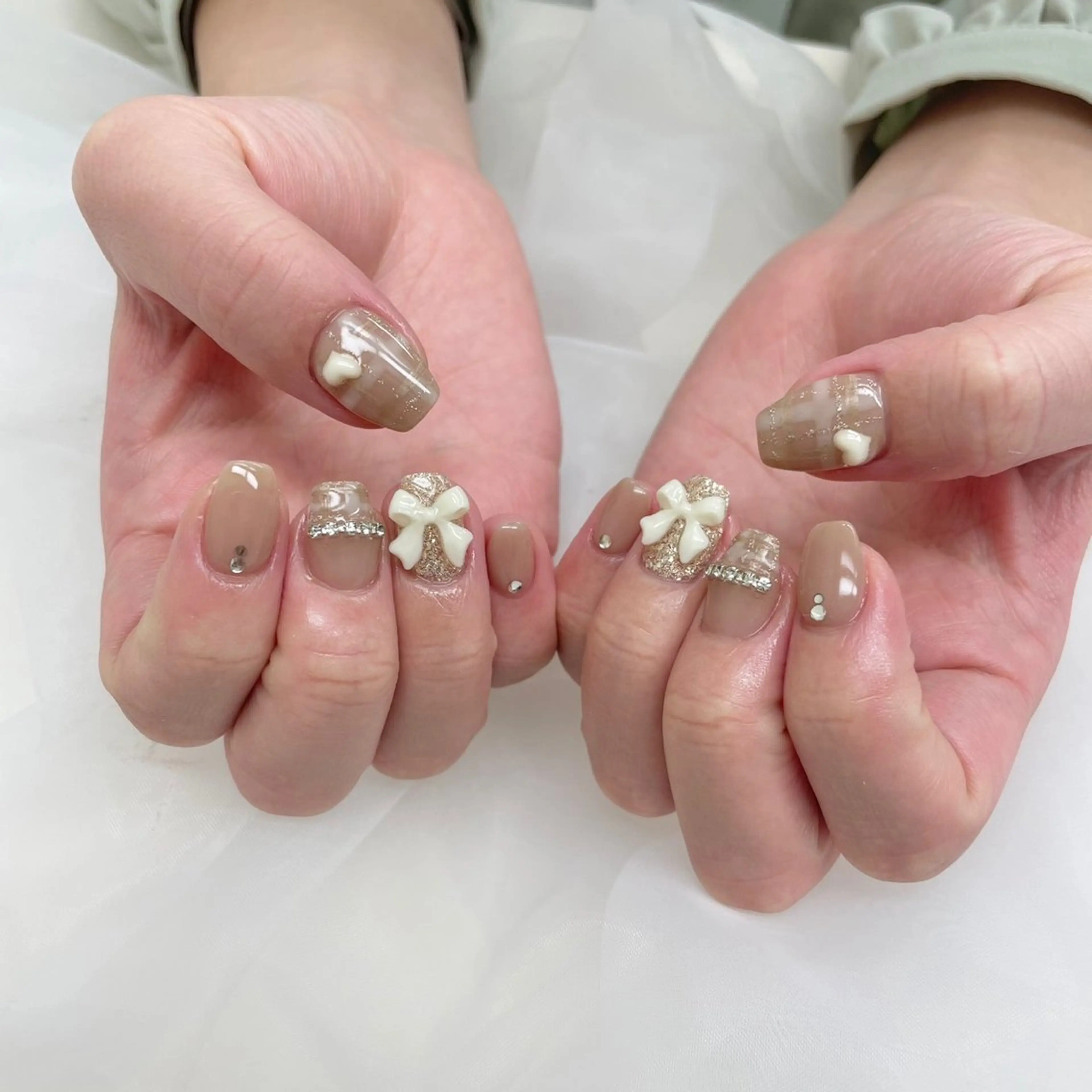 ミディアム 韓国風ヘア ハンドネイル nail jaol池袋店所属・ネイルJaol 池袋のネイルデザイン