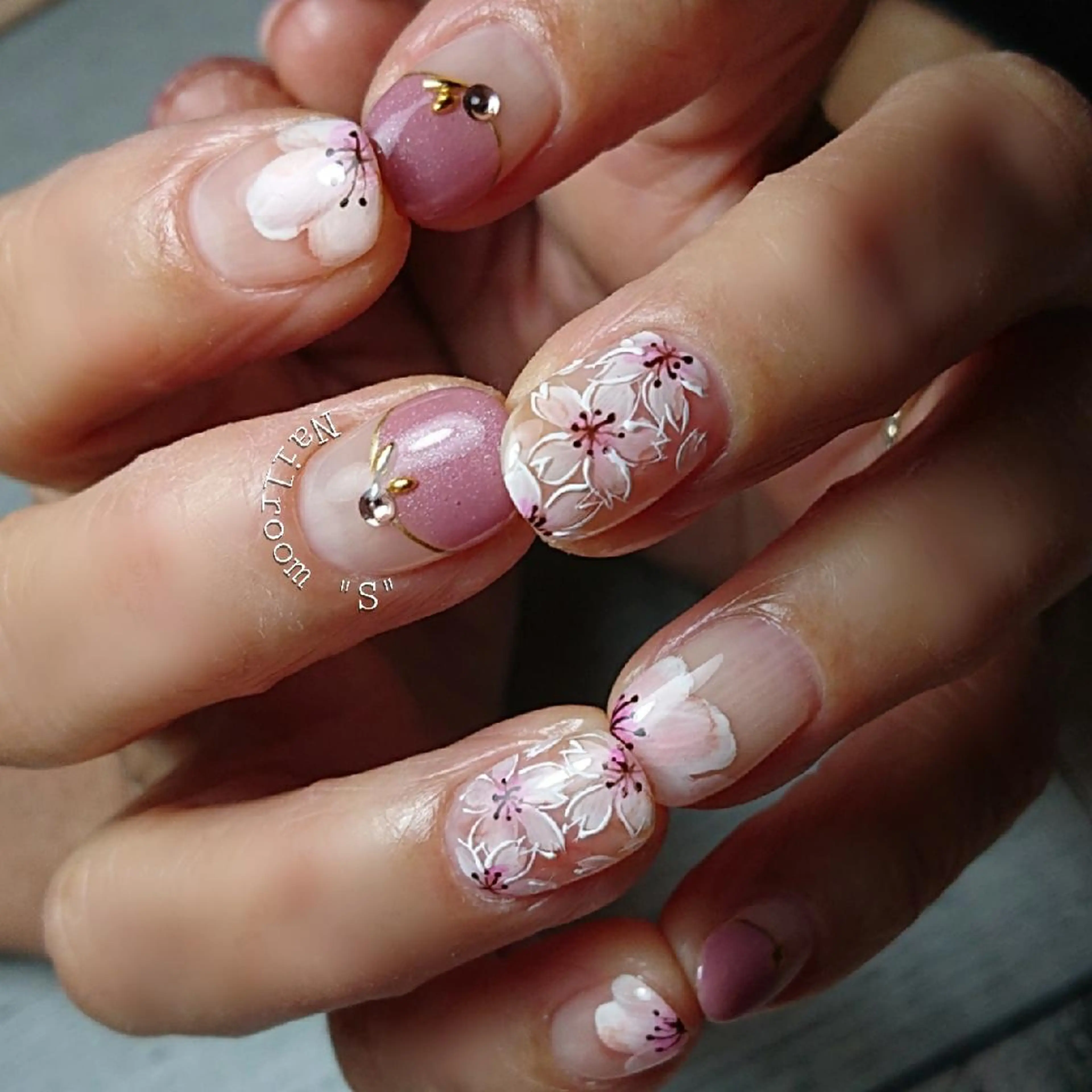 ネイル 桜ネイル ハンドネイル ハンドケア Nail room  "S"  SAKAIのネイルデザイン