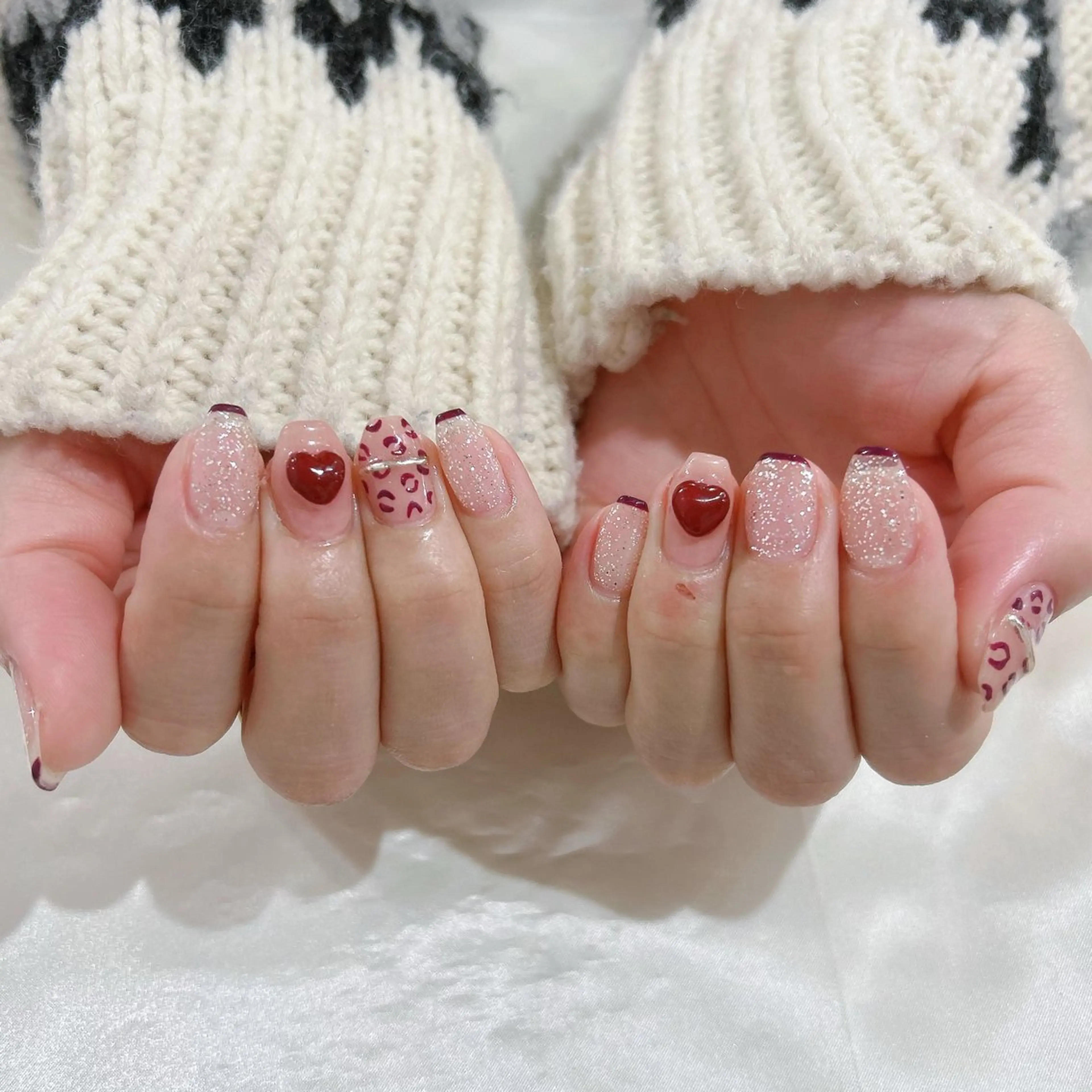 ネイル アニマル柄 ジェルネイル ハート キラキラネイル ミラーネイル ハンドネイル Nail Kのネイルデザイン