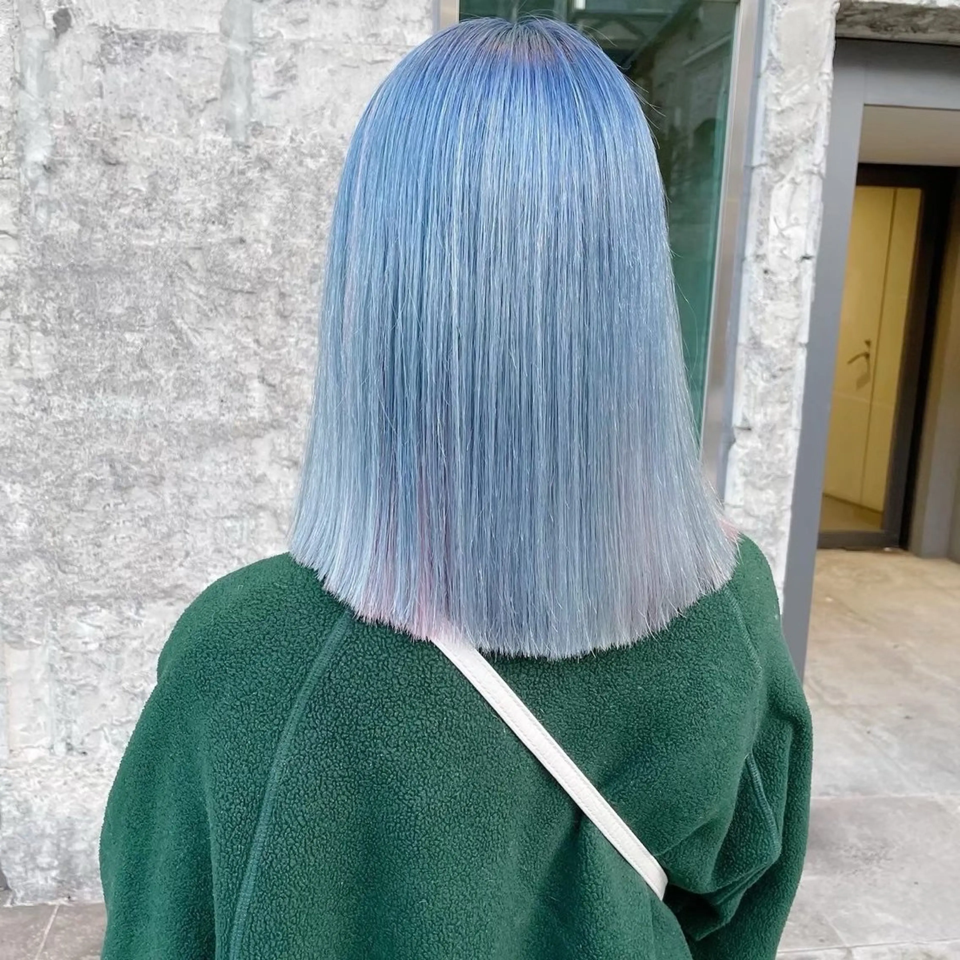 ミディアム カラー ブリーチ ケアブリーチ ハイトーンカラー メンズウルフ🐺♡ ピンク♡ヘアメ🎀のヘアスタイル