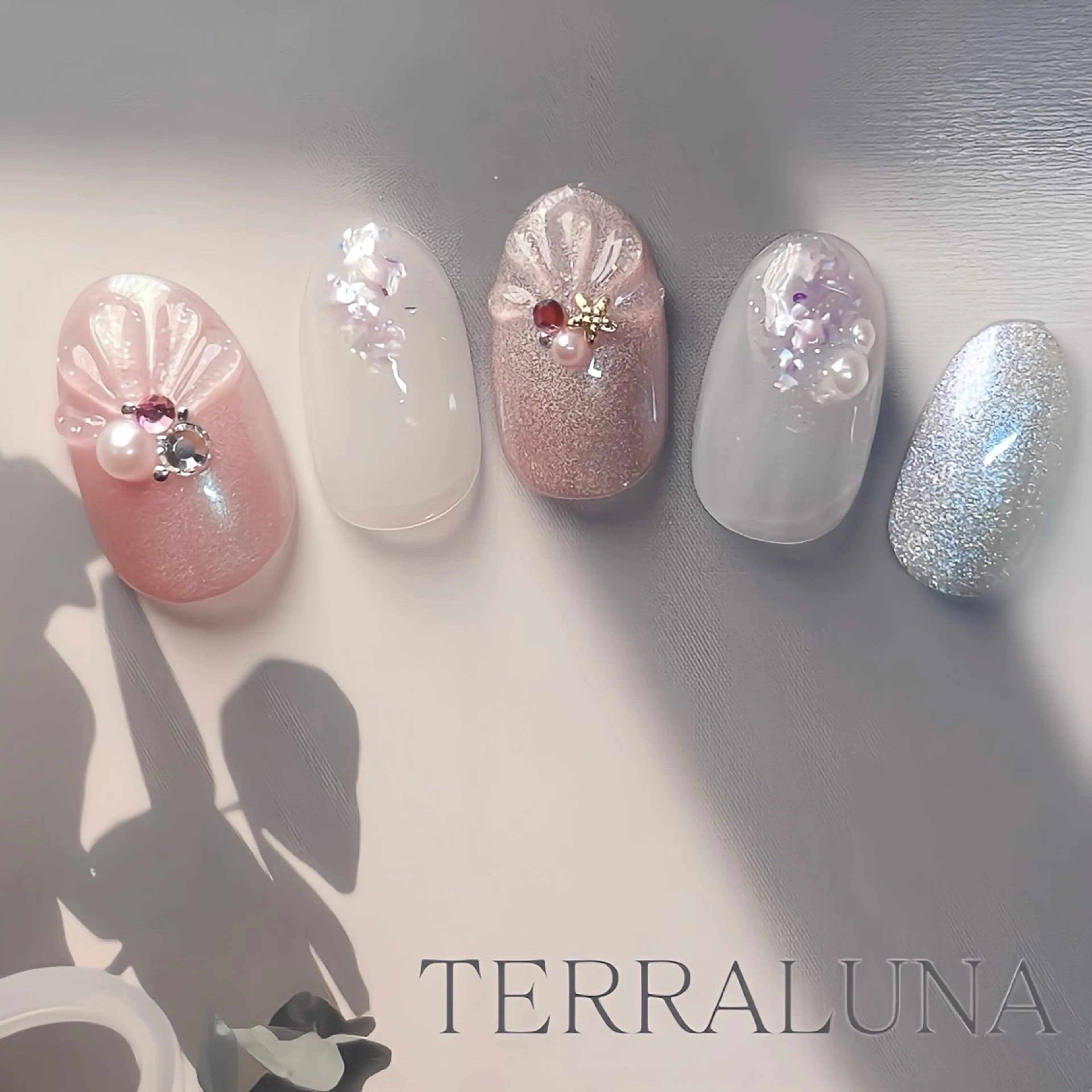 ネイル Aube Nail 佐藤のネイルデザイン