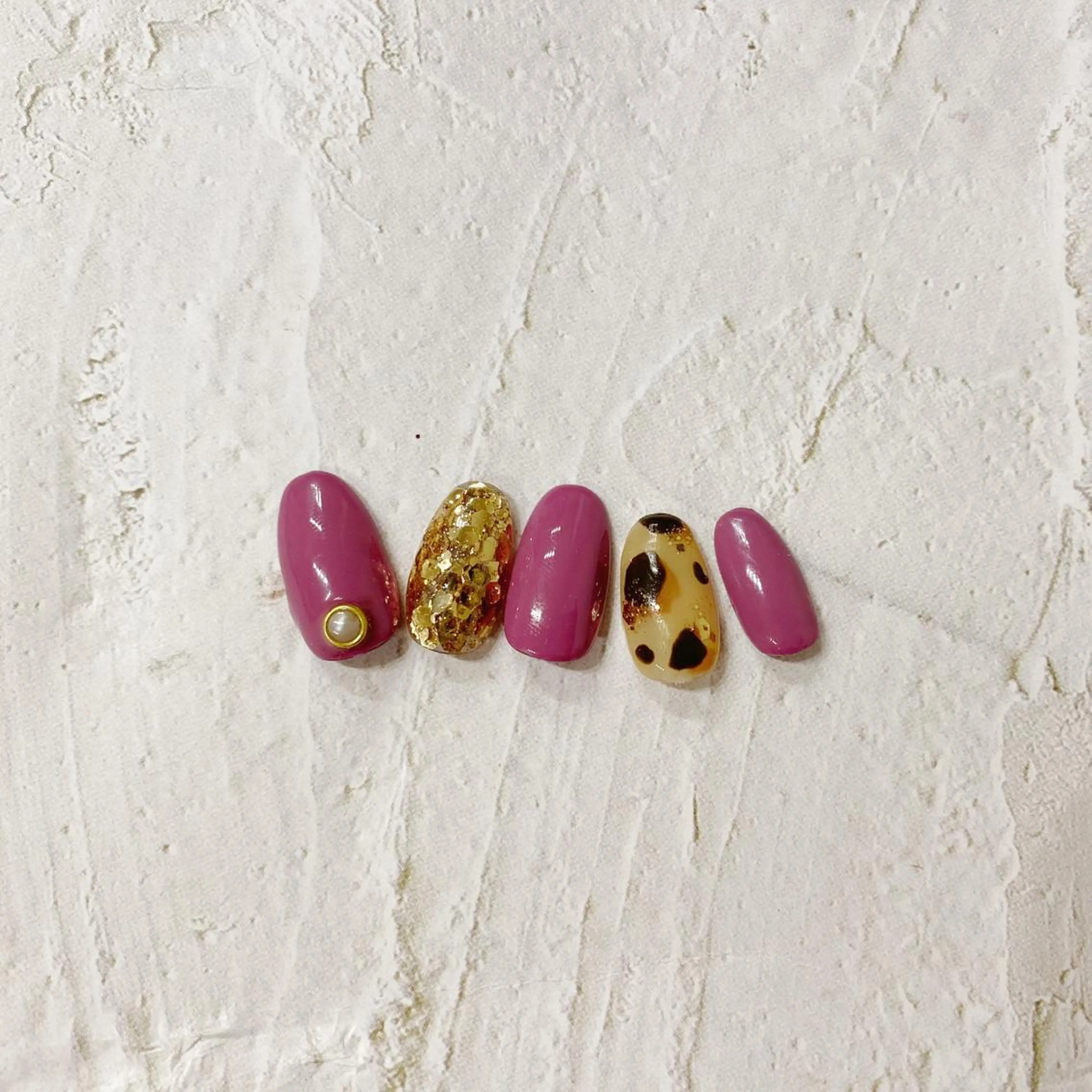 ネイル アニマル柄 ニュアンスネイル mermooi nailのネイルデザイン