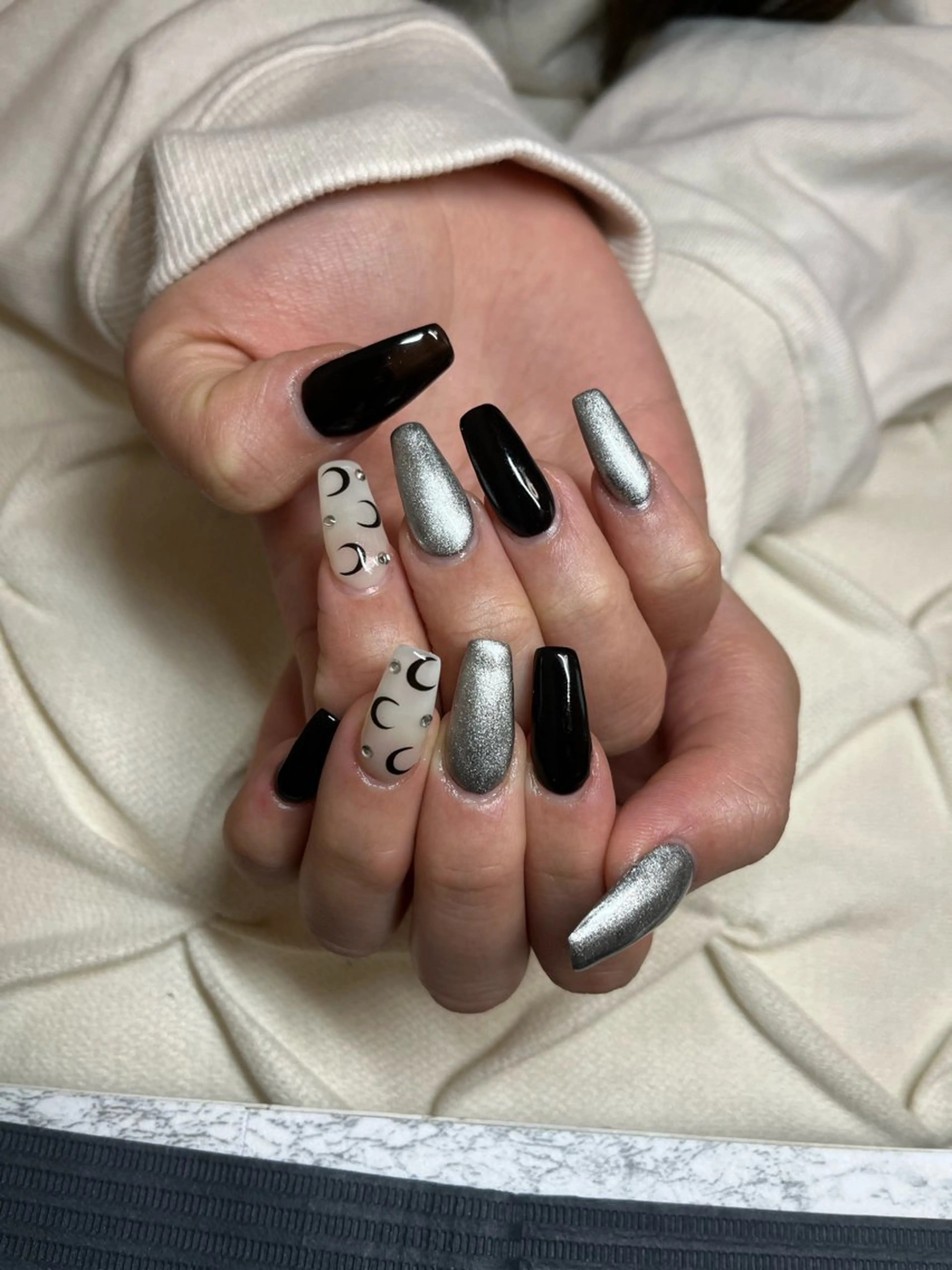 ネイル ハンドネイル nail.salon .Reversalのネイルデザイン