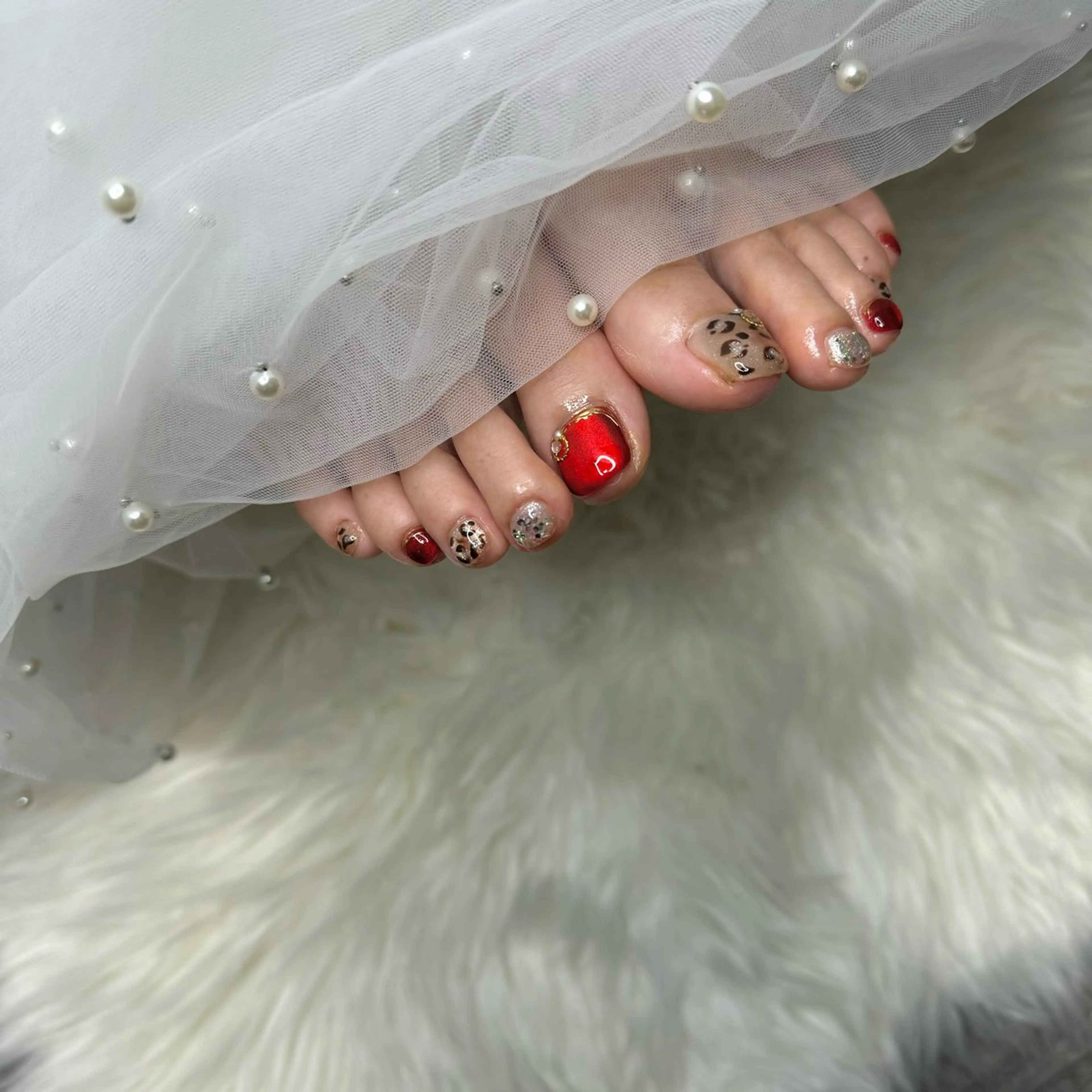 ネイル べっ甲ネイル ドット フットネイル フレンチネイル ラメ(グリッター) VENa eye＆ nail salonのネイルデザイン