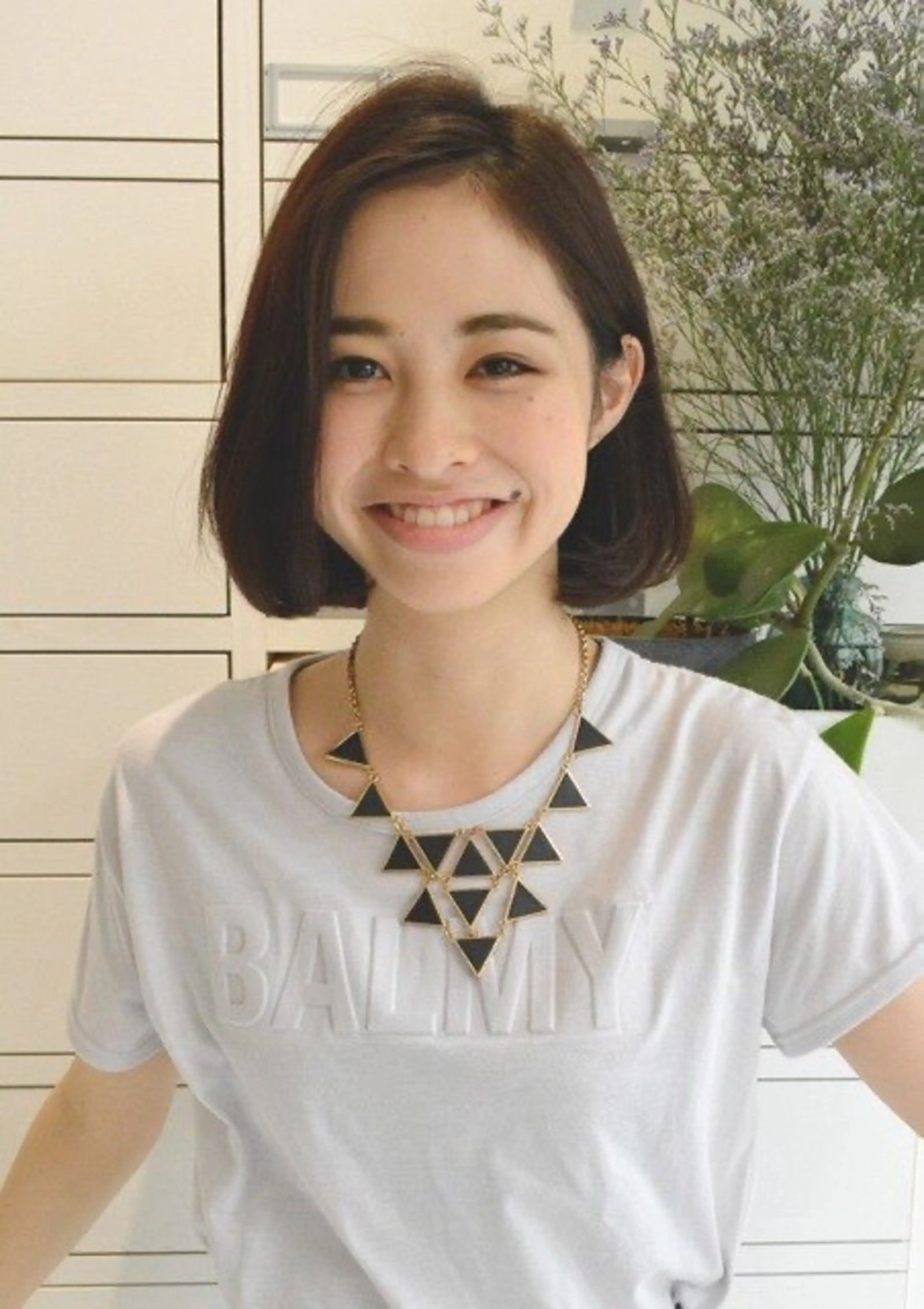 【新規限定】カット+ナチュラルストレート+高濃度トリートメントの写真