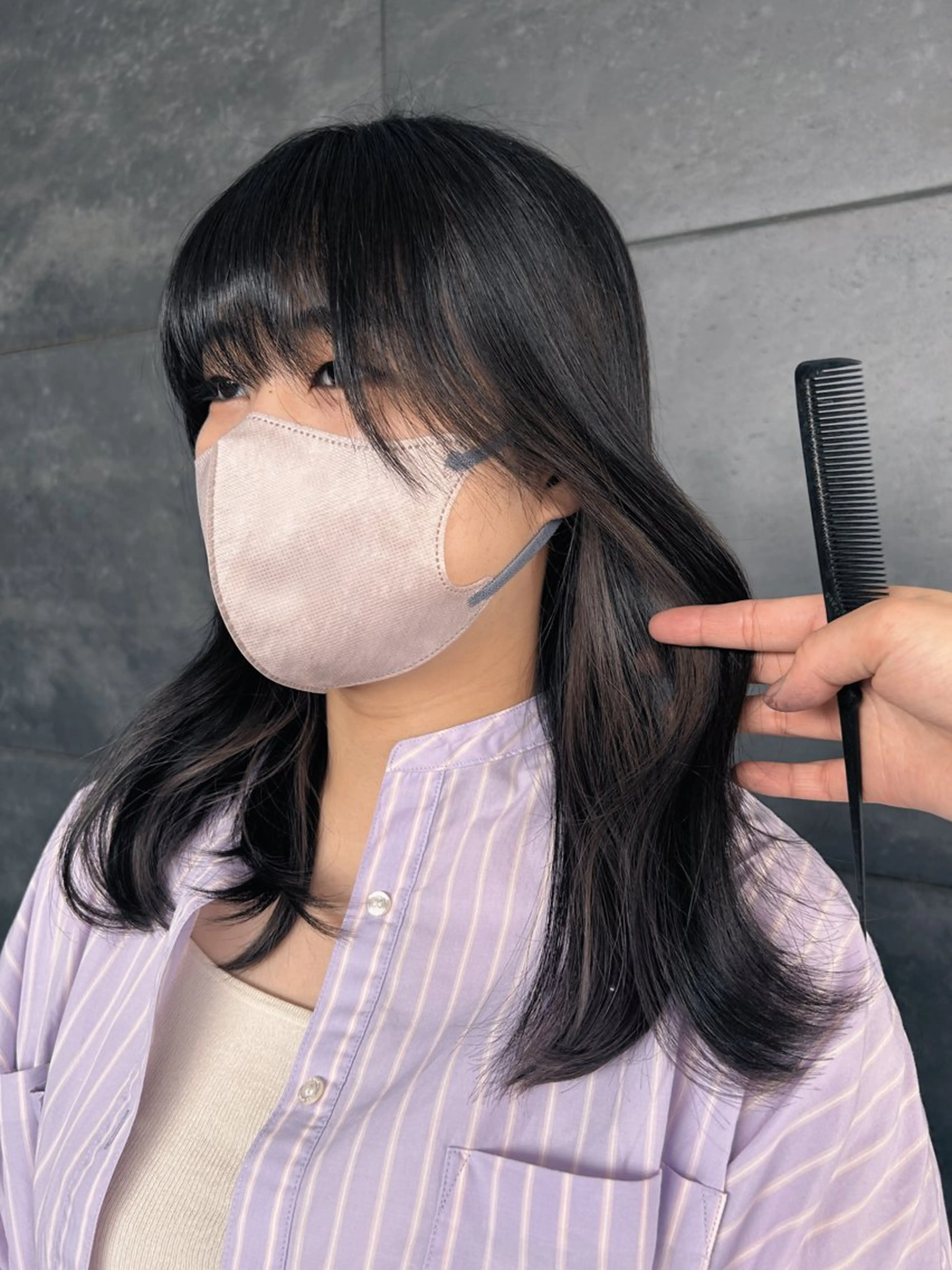 ミディアム カラー ブリーチ デザインカラー イヤリングカラー カット ヘアカラー メンズ・レイヤーカッ ト/オカザキ ナナミのヘアスタイル