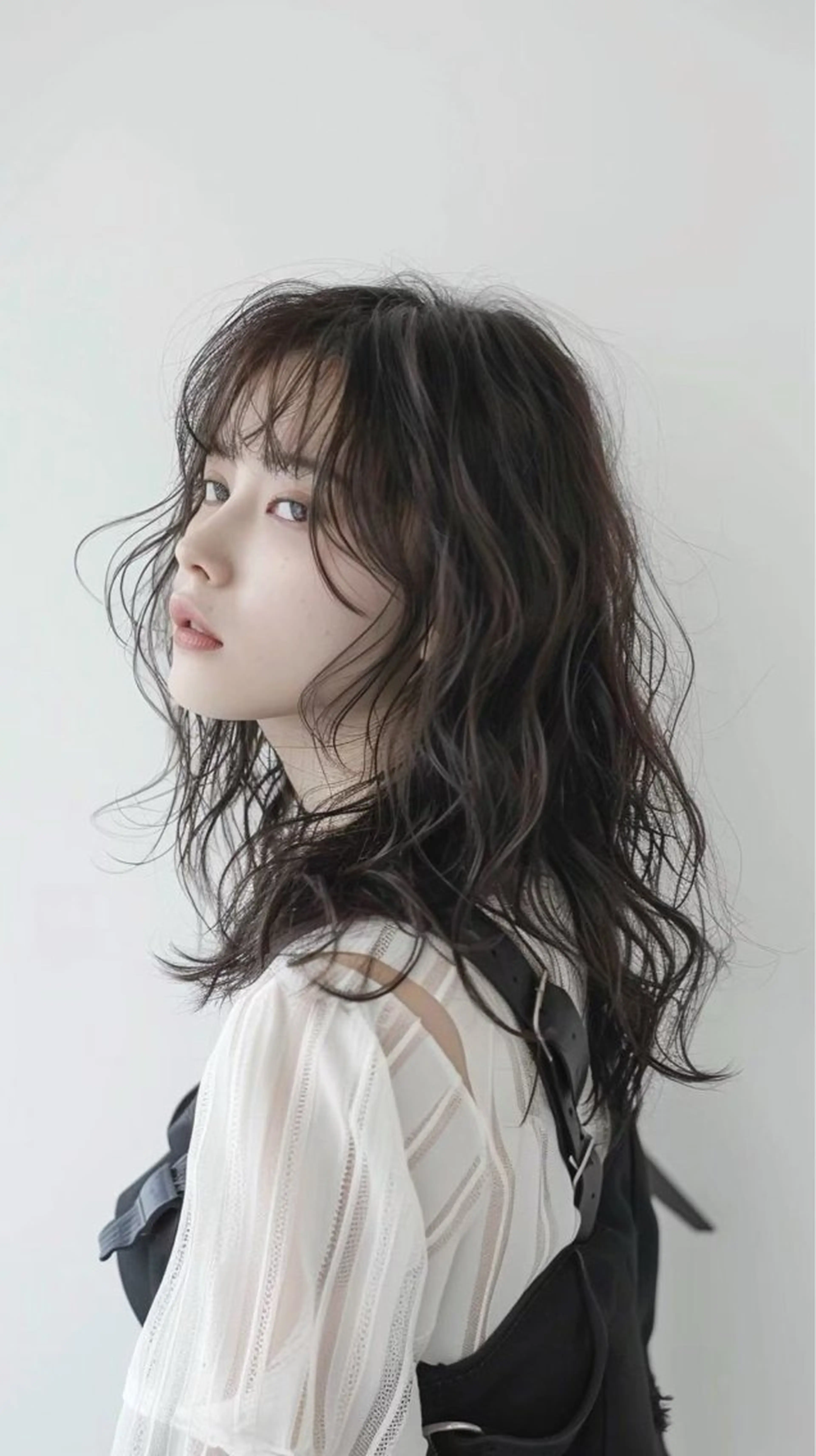 ミディアム 西村 弘輝 パーマ/艶髪カラーのヘアスタイル