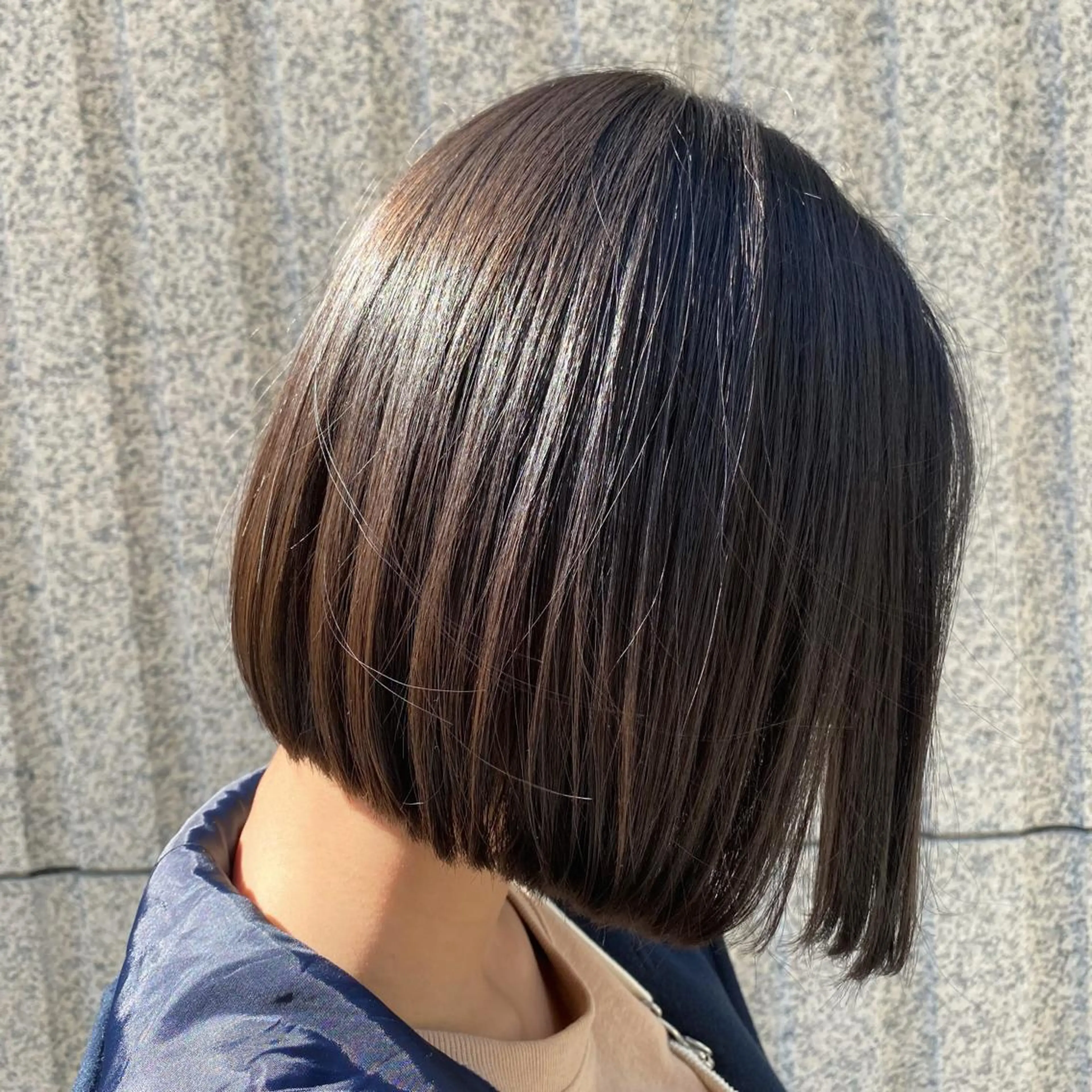 セミロング カラー ヘアアレンジ アッシュ アッシュグレー アッシュグレージュ バレイヤージュ ミストバング カット ヘアカラー トリートメント 🌟🍒ハイトーン 韓国ヘア/ユウミのヘアスタイル