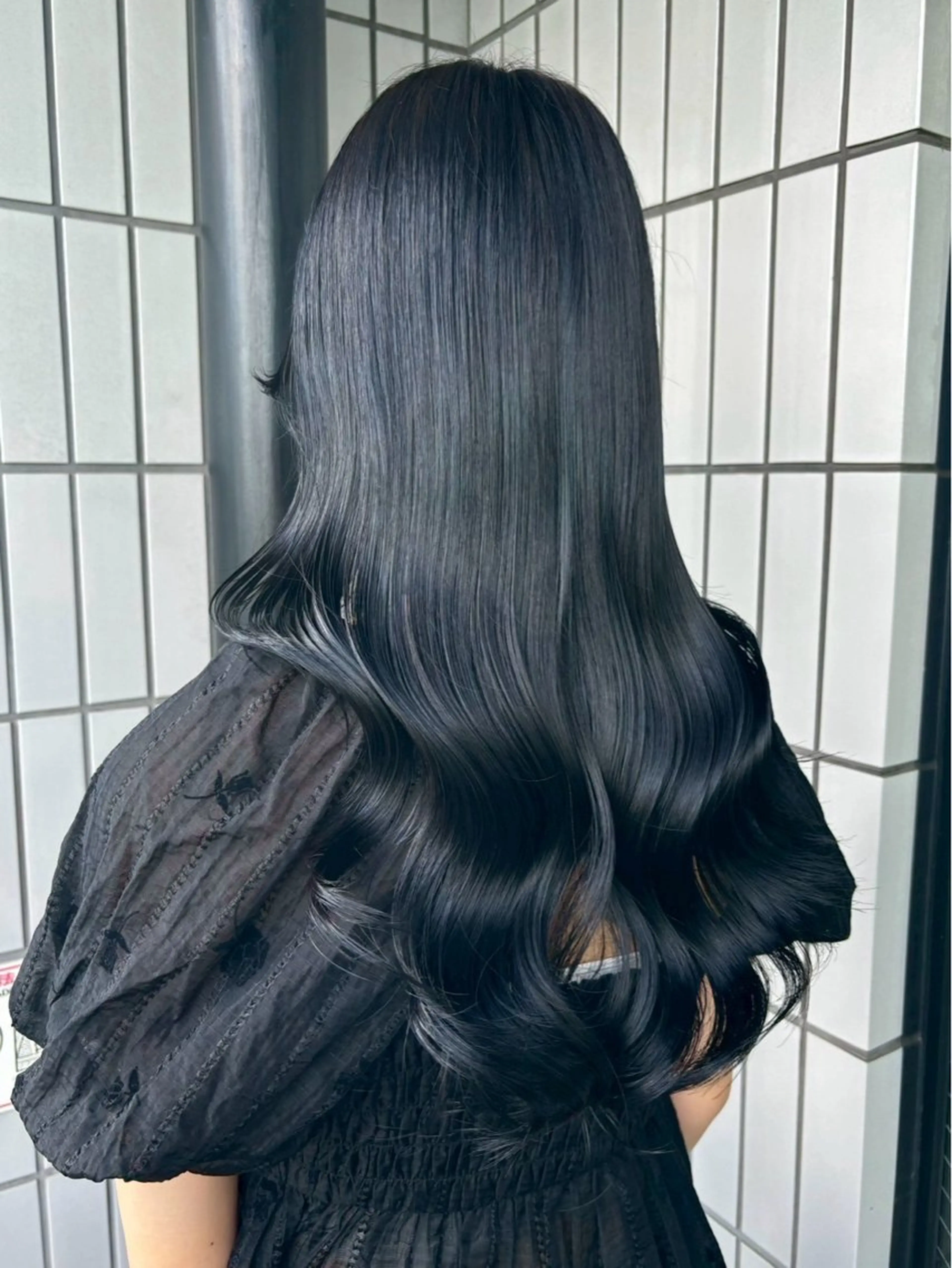 🖤就活・実習前におすすめ🖤清潔感ある暗髪カラー+艶トリートメントの写真