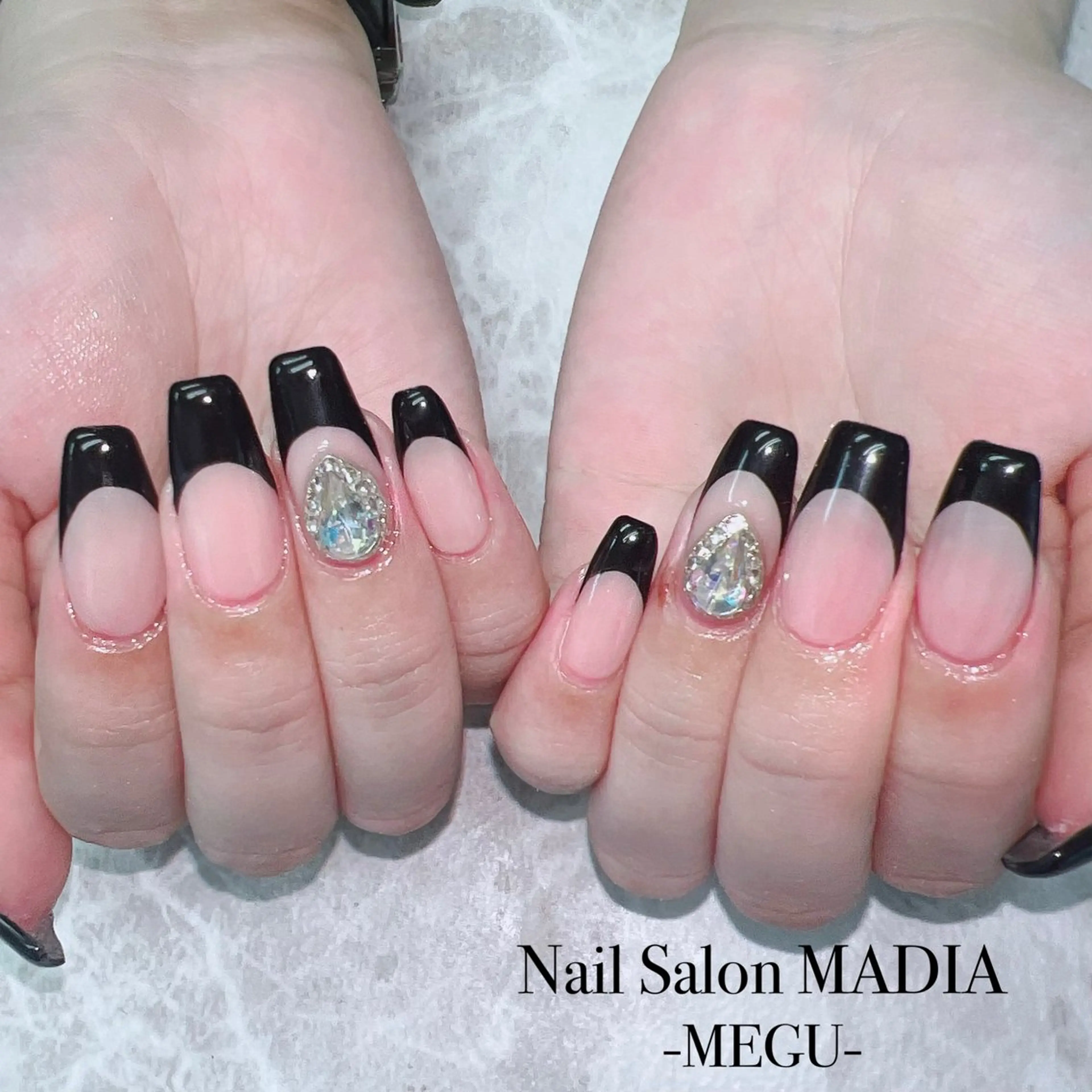 ネイル MADIA藤沢所属・MADIA MEGUのネイルデザイン