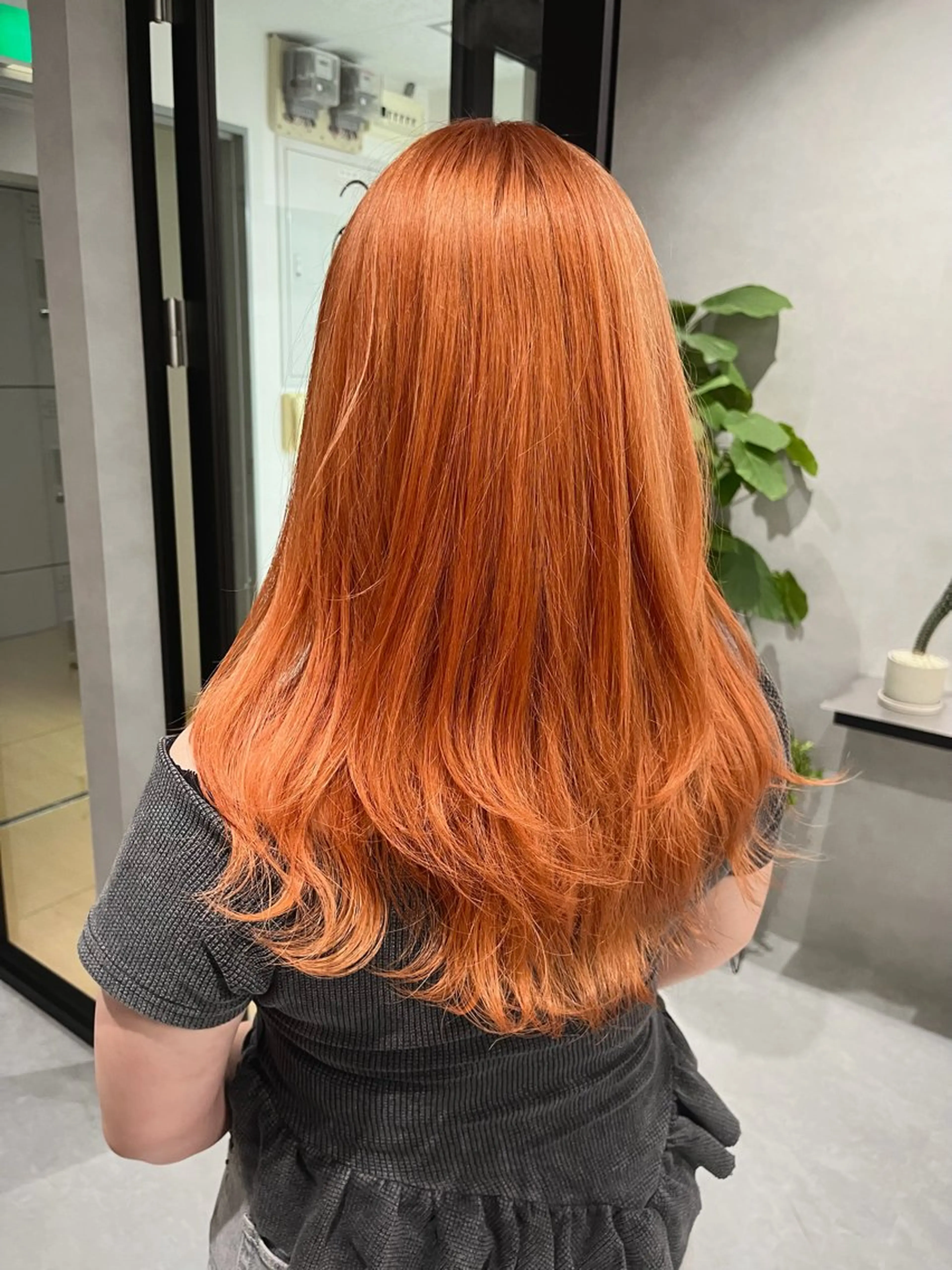 セミロング カラー 暖色ハイトーン特化 🥇Mioのヘアスタイル