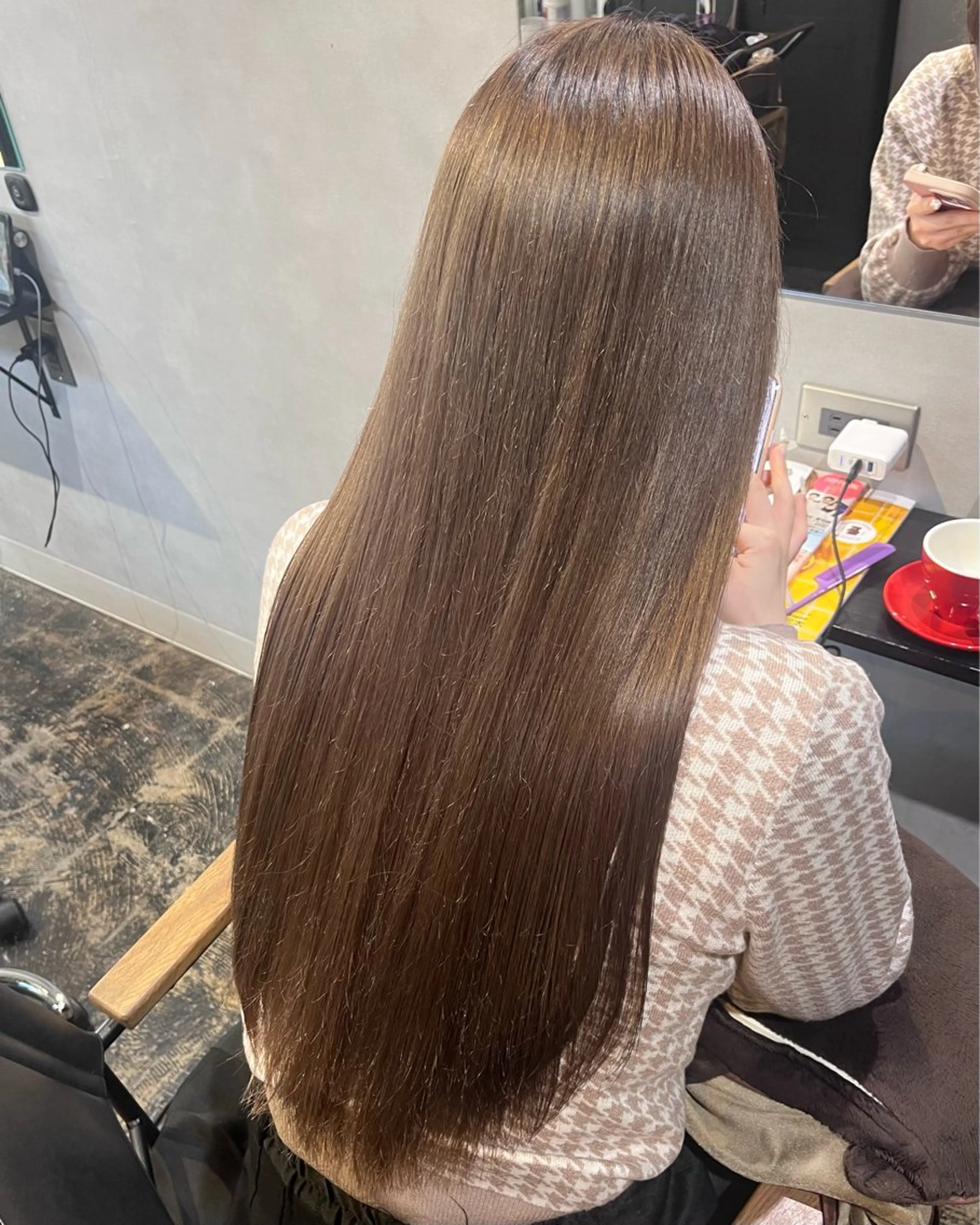 ロング カラー ブリーチ ブラウンカラー ココアブラウン カット ヘアカラー トリートメント 透明感カラー/パーマ 🌀アオノアユミのヘアスタイル