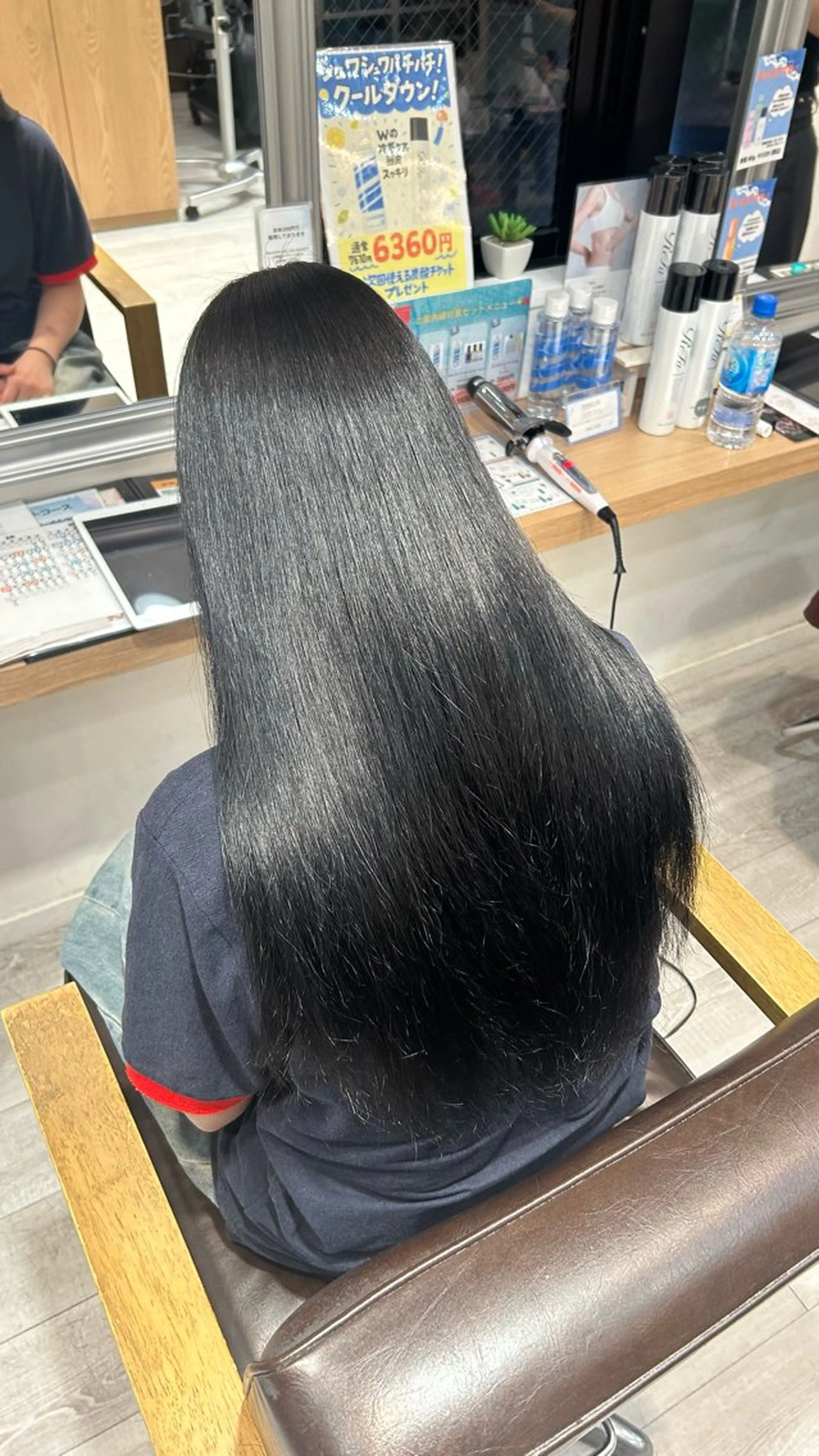 ロング カラー 学生 ヘアカラー トリートメント まい🎀髪質改善 うる艶カラー/巻き髪のヘアスタイル