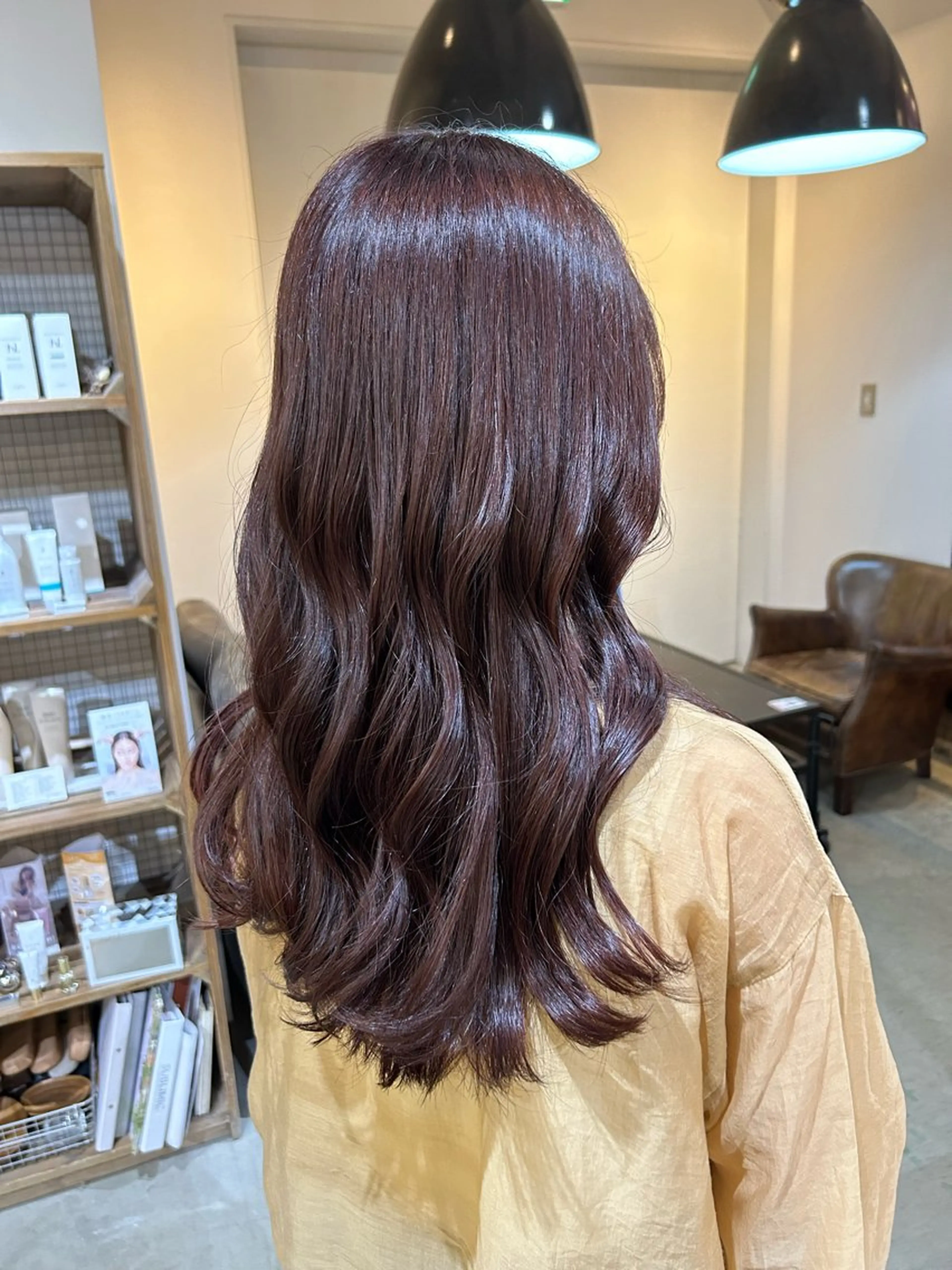 ロング ピンクブラウン カット ヘアカラー トリートメント 艶髪/髪質改善 yukaのヘアスタイル