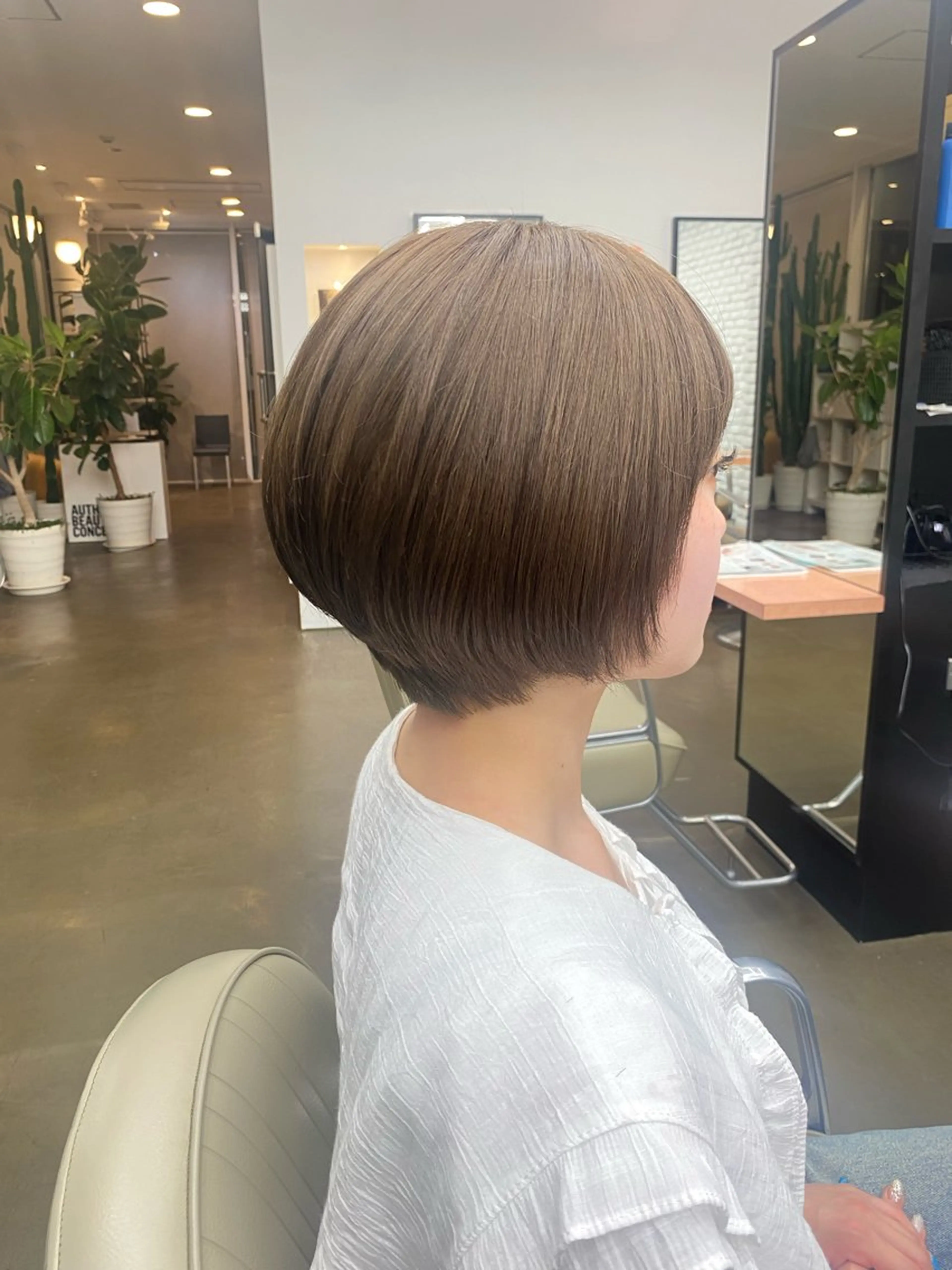 ショート ショートボブ ボブ ショートヘア DIFINOaoyama所属・🎧ayaka/ボブ /透明感カラー🩵のヘアスタイル