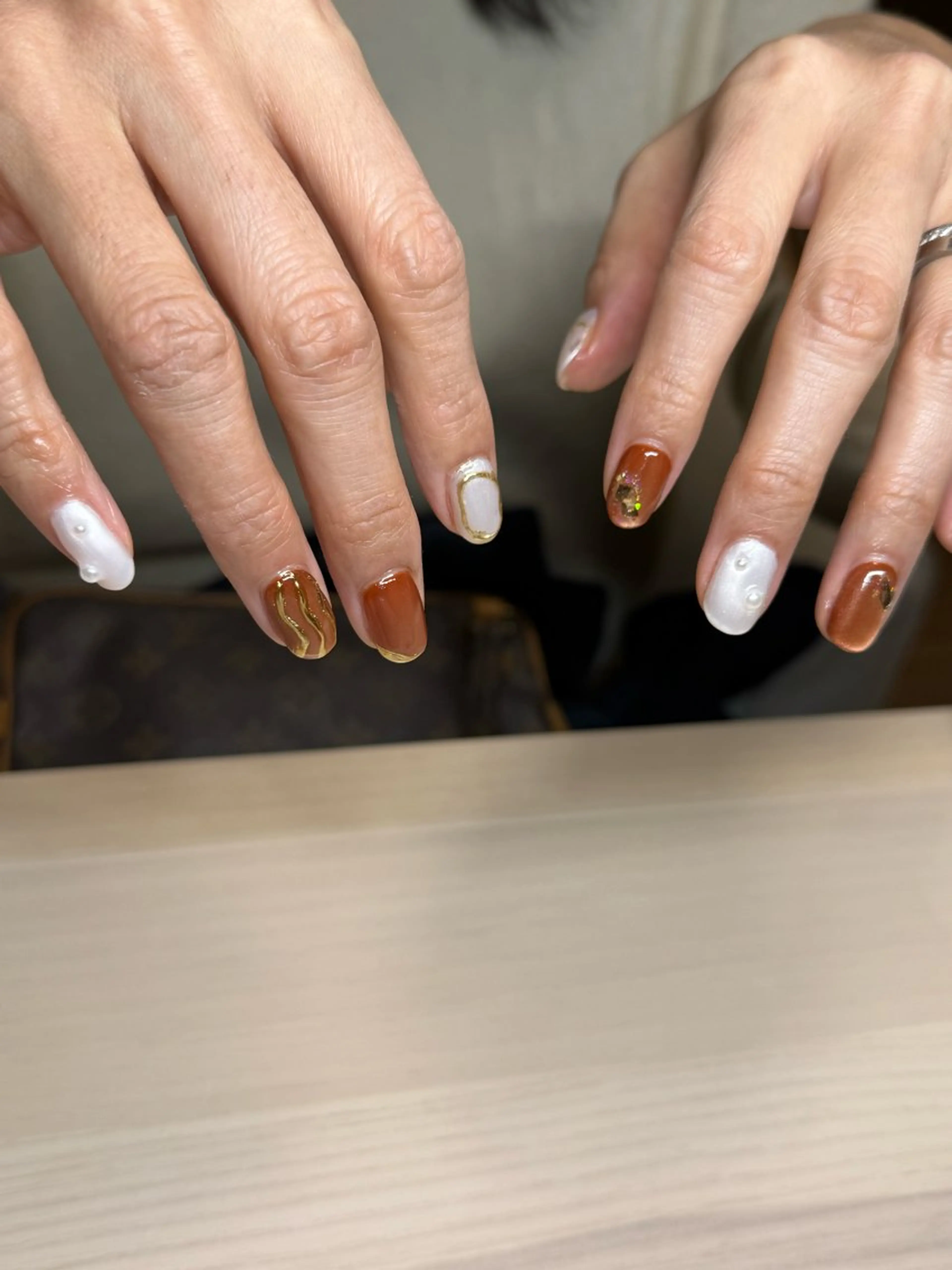 ネイル ニュアンスネイル ハンドネイル デ・アイム「nail salon MIMIPARUN」所属・ナリス化粧品 MIMIPARUNのネイルデザイン