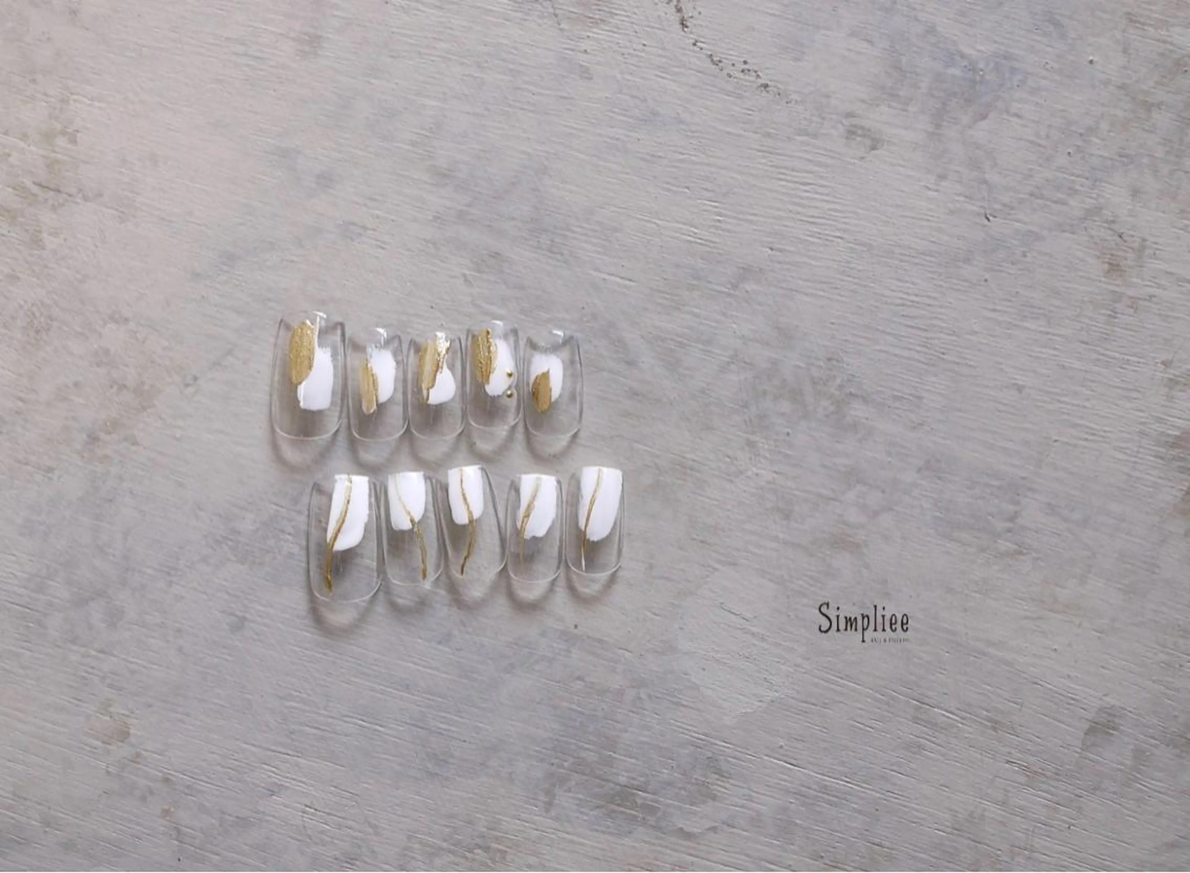 ネイル ハンドネイル simpliee / arisaのネイルデザイン