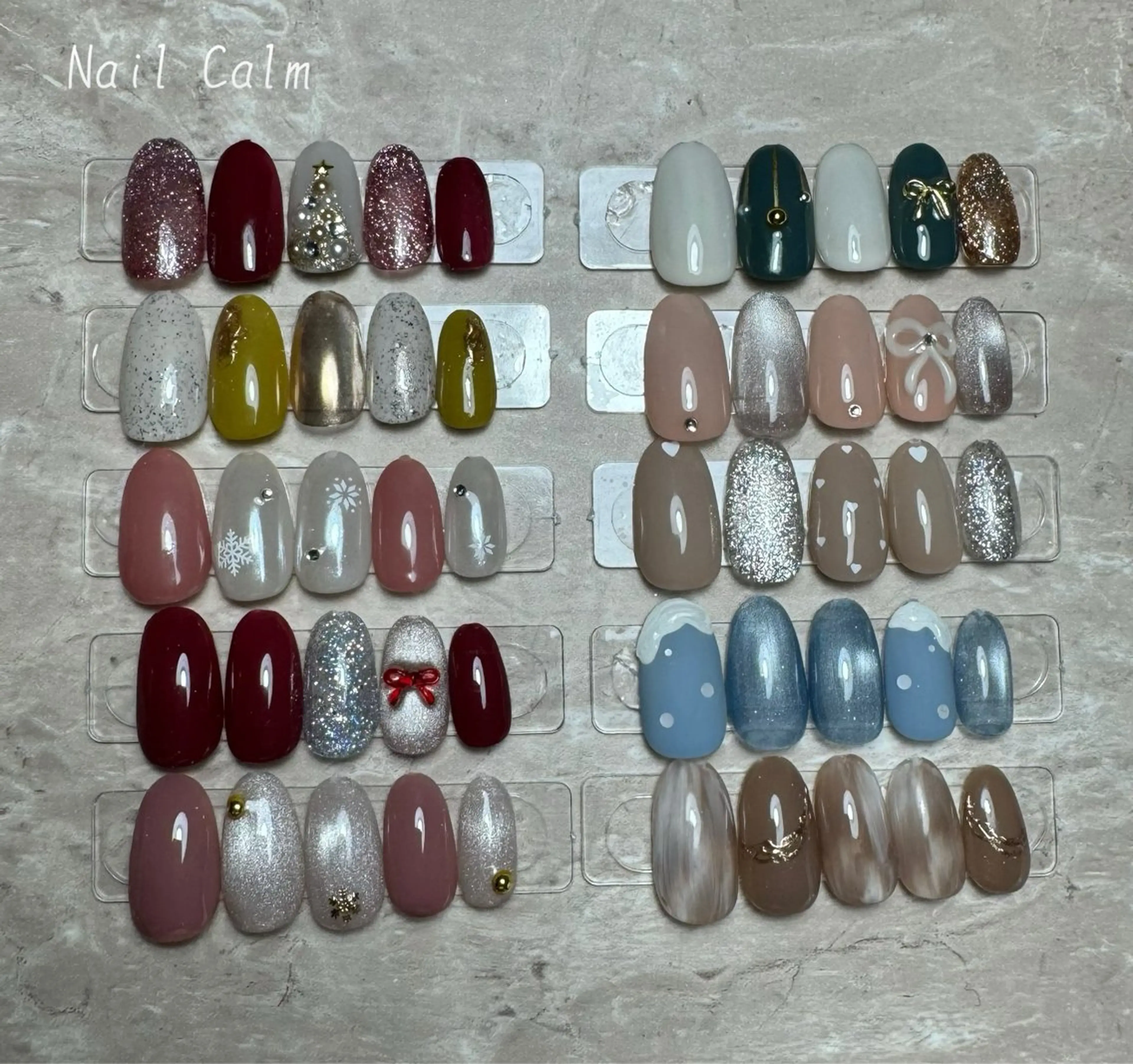 ネイル シンプルネイル 冬ネイル クリスマス ハンドネイル Nail Calm所属・プライベートサロン Calmのネイルデザイン