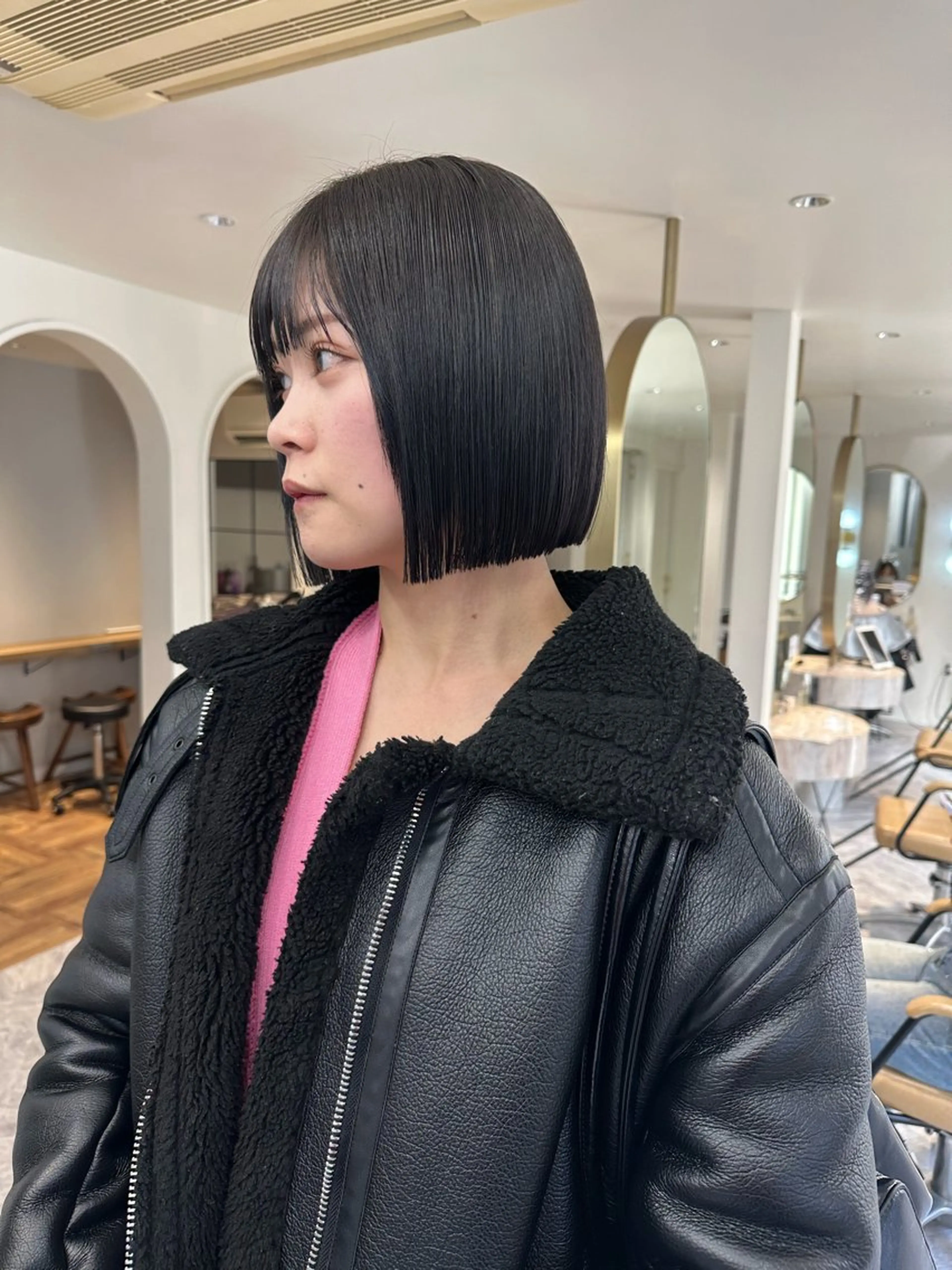 ショート カラー ブリーチ ハイトーンカラー ブリーチなしカラー ボブ カット ヘアカラー トリートメント REINA☁️透明感 カラー/ぷつっと♡のヘアスタイル