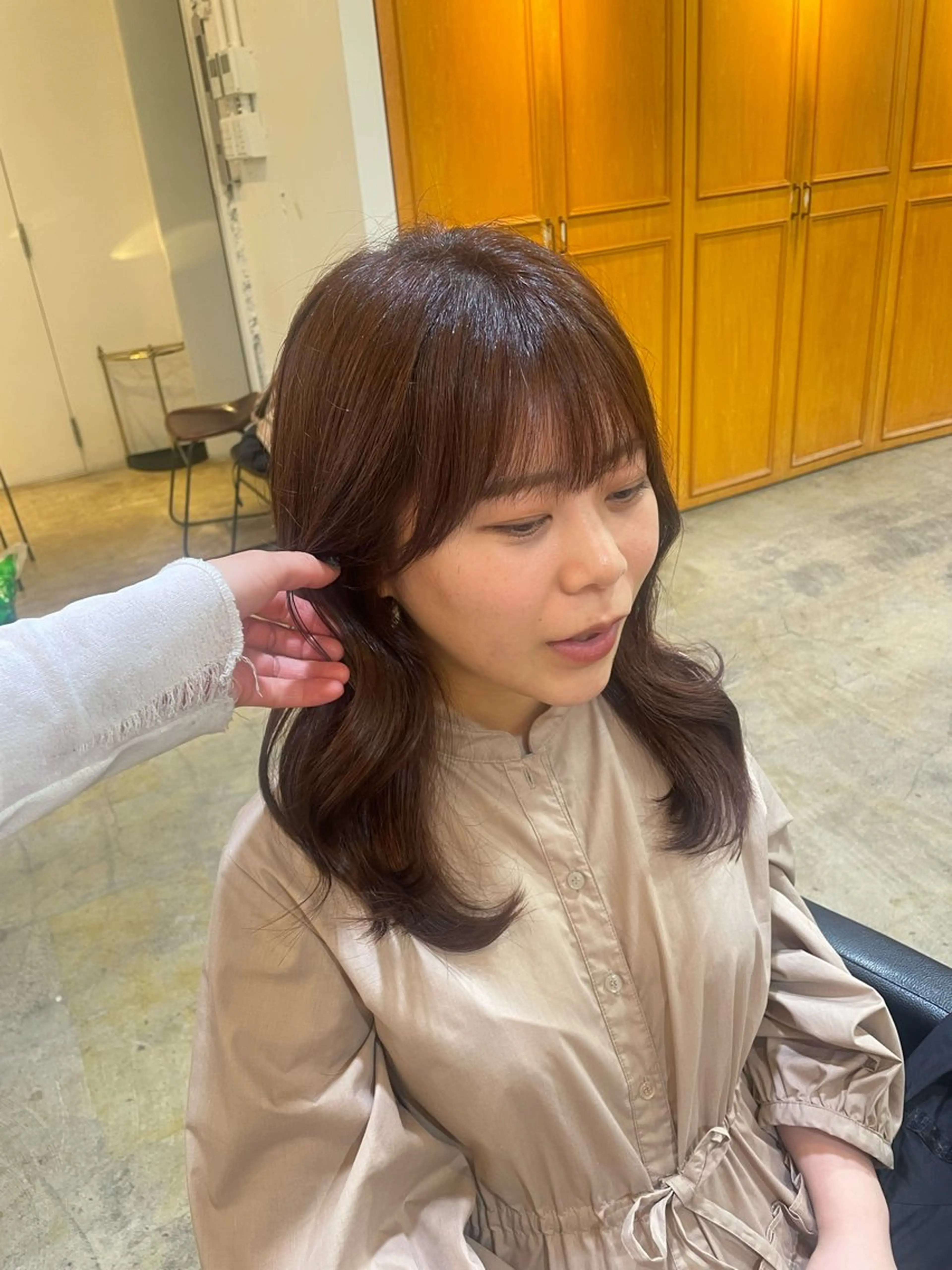 ミディアム カラー RIN／韓国ヘア レイヤーカットのヘアスタイル